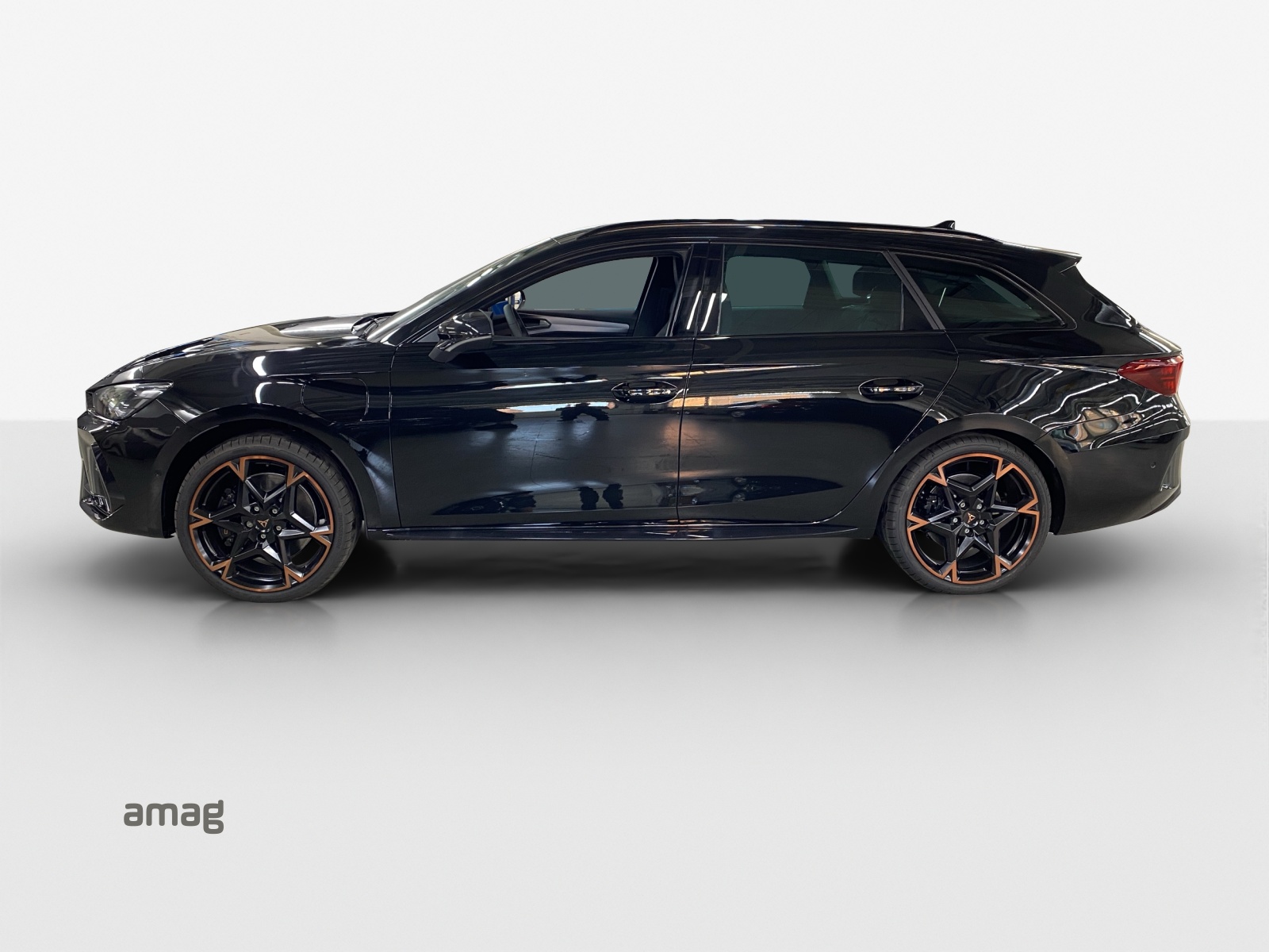 CUPRA LEON ST 1.5 e-HYBRID pHEV VZ DSG-image-1