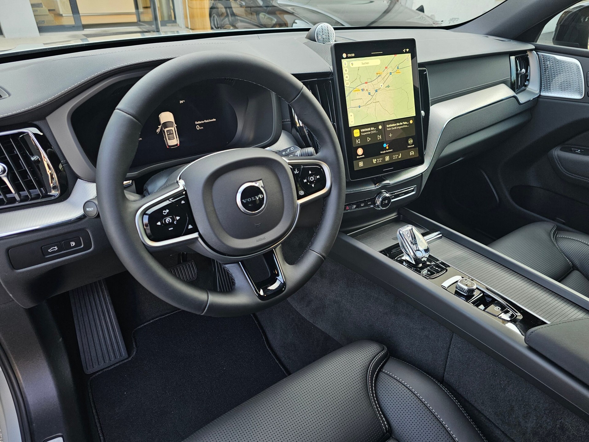 VOLVO XC60 2.0 T8 TE Black Edition eAWD-image-8