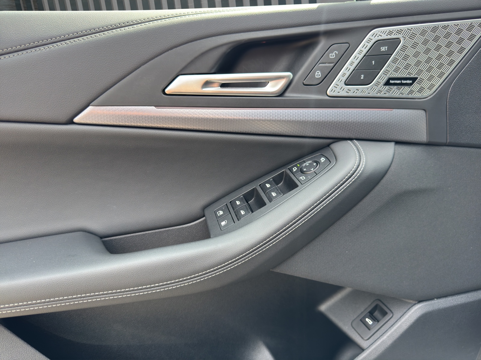 BMW 225e xDrive Active Tourer M Sportpaket-image-19
