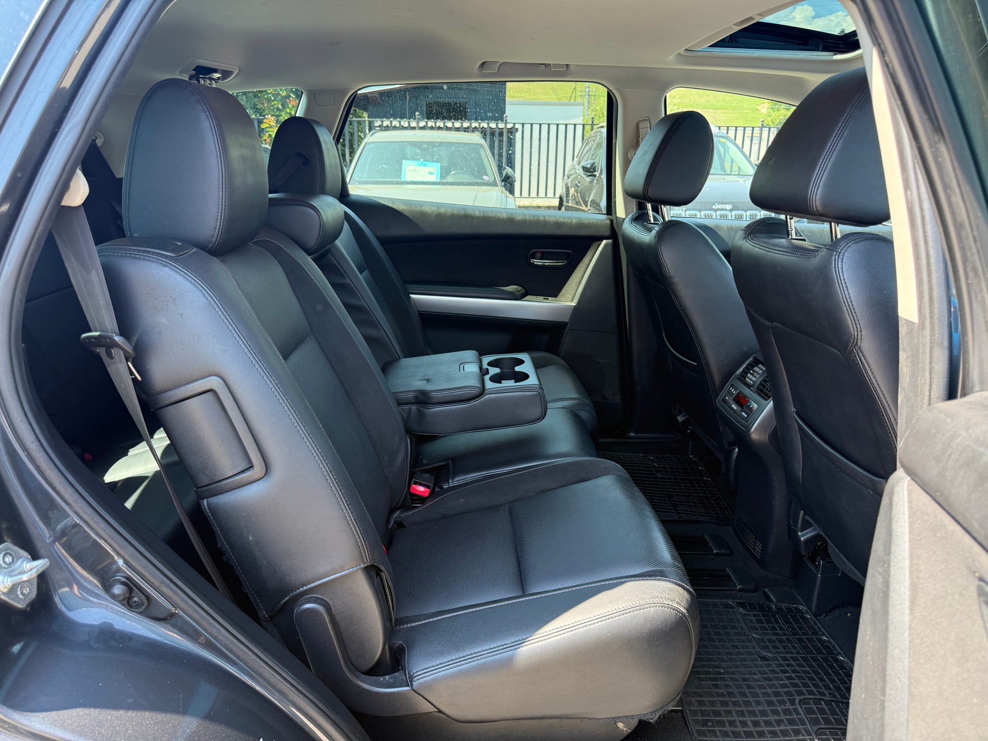 MAZDA CX-9 3.7 V6 Revolution Automatic-image-10