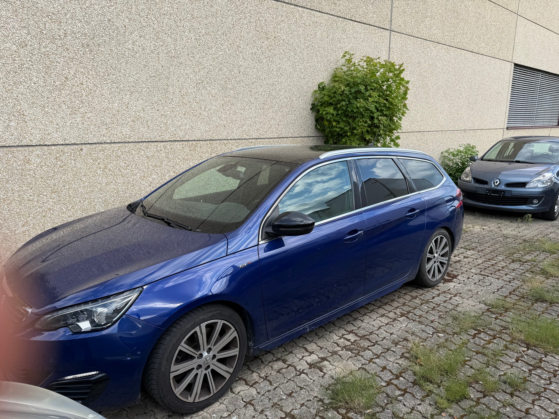 PEUGEOT 308 SW 2.0 BlueHDI GT Automatic-image-1