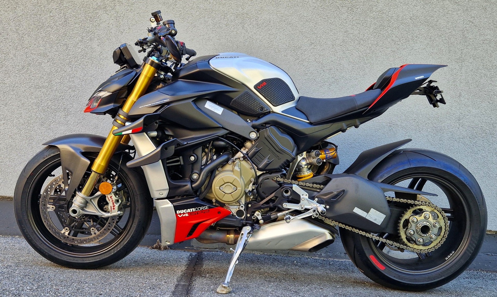 DUCATI Streetfighter V4 SP2-showroom-element-3