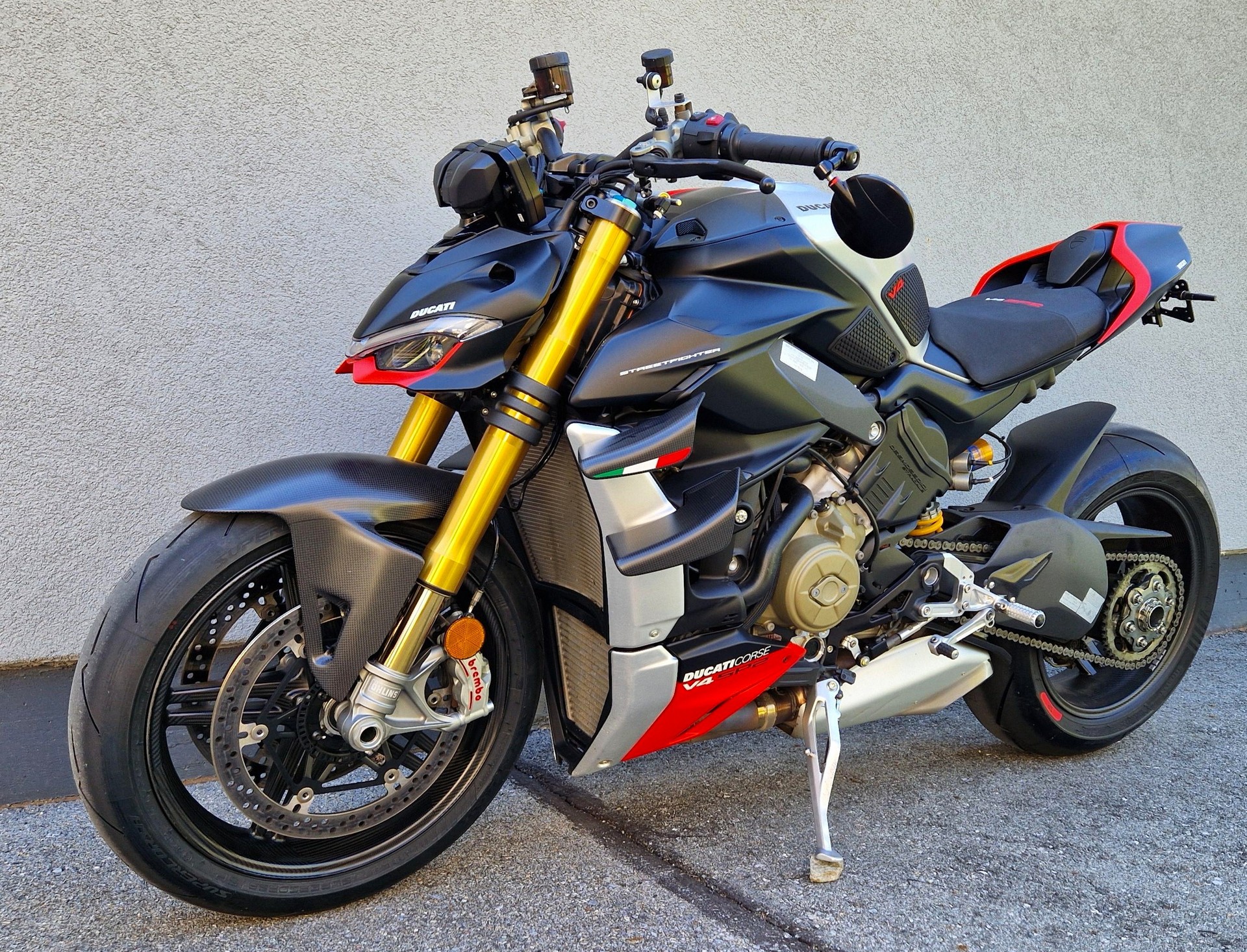 DUCATI Streetfighter V4 SP2-showroom-element-2