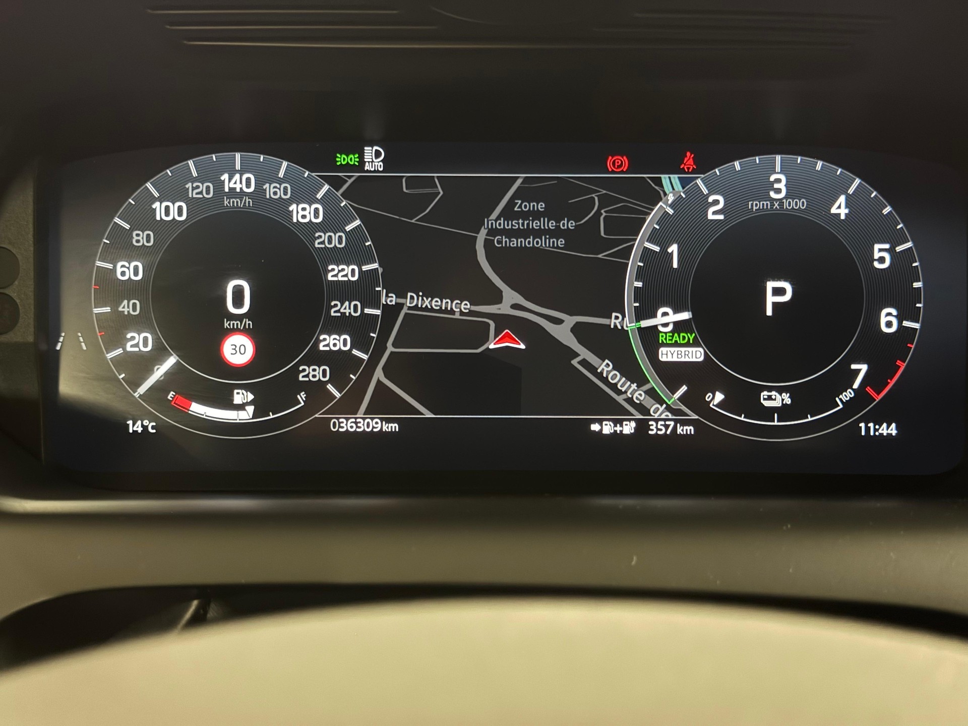 LAND ROVER Discovery Sport 1.5 T 270e Dynamic SE-image-16