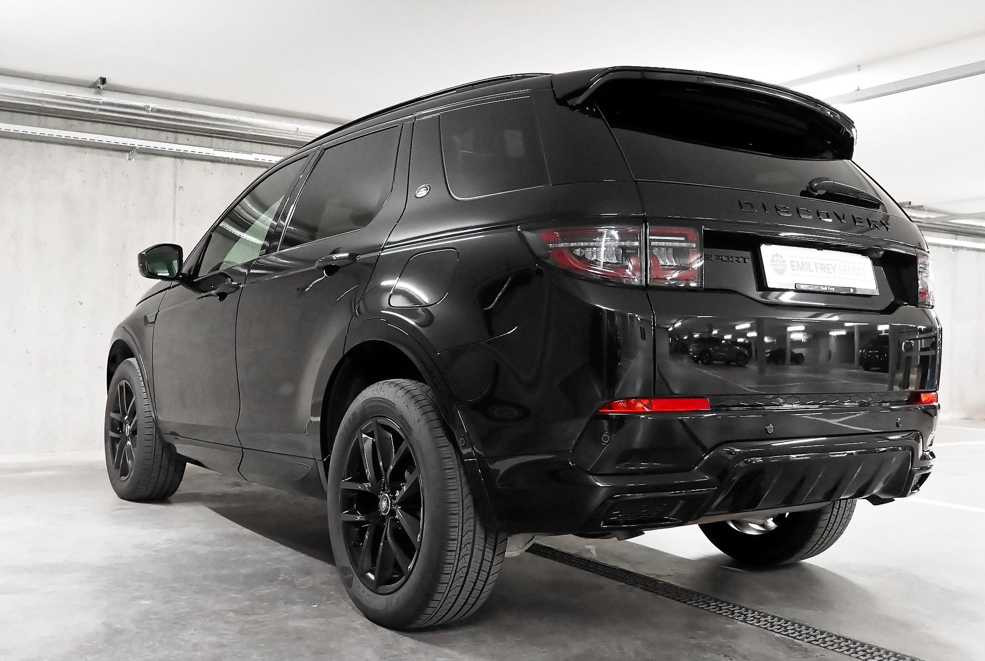 LAND ROVER Discovery Sport 1.5 T 270e Dynamic SE-image-11