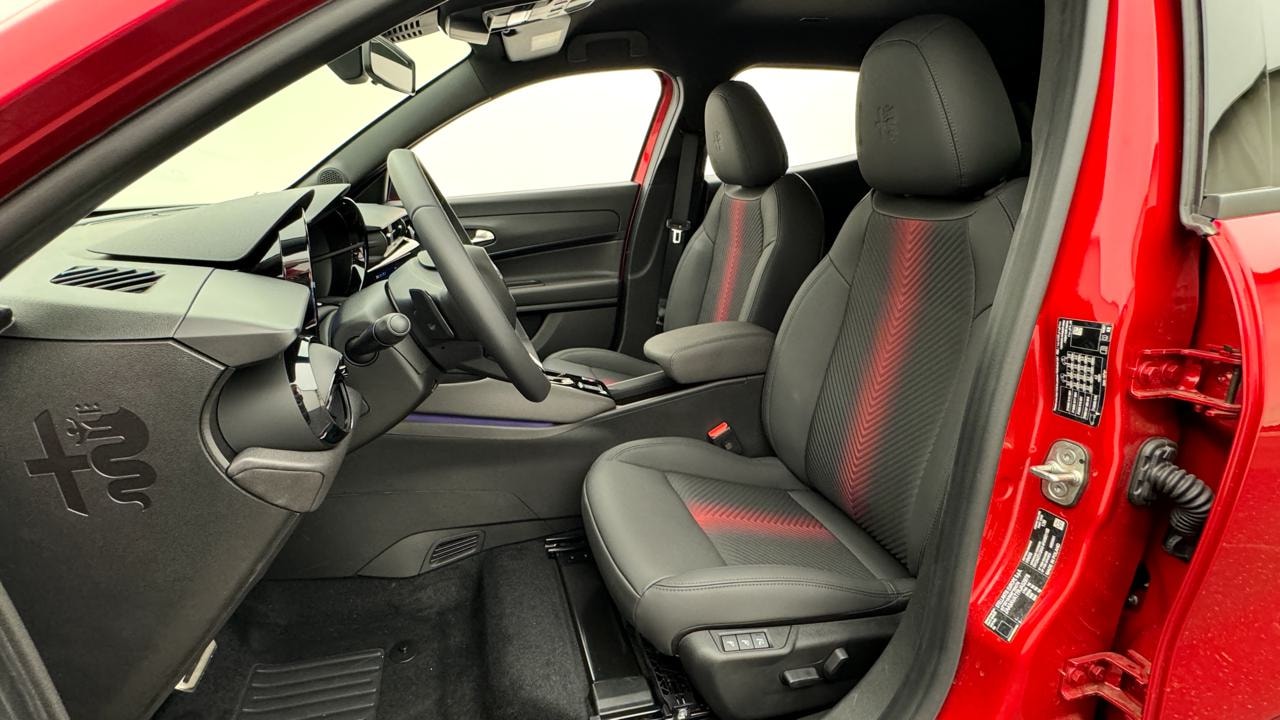 ALFA ROMEO Junior 1.2 48V Hybrid Speciale-image-4