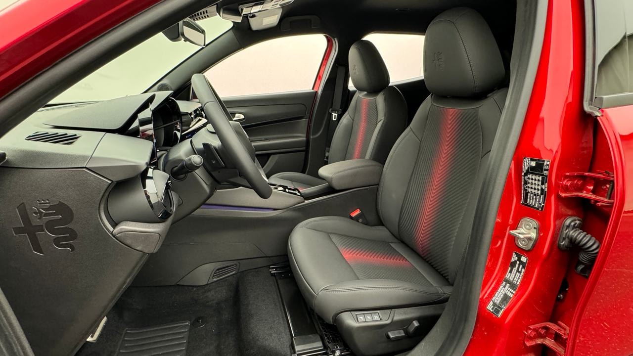 ALFA ROMEO Junior 1.2 48V Hybrid Speciale-image-4