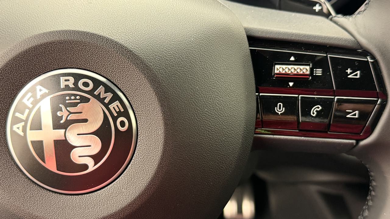 ALFA ROMEO Junior 1.2 48V Hybrid Speciale-image-9
