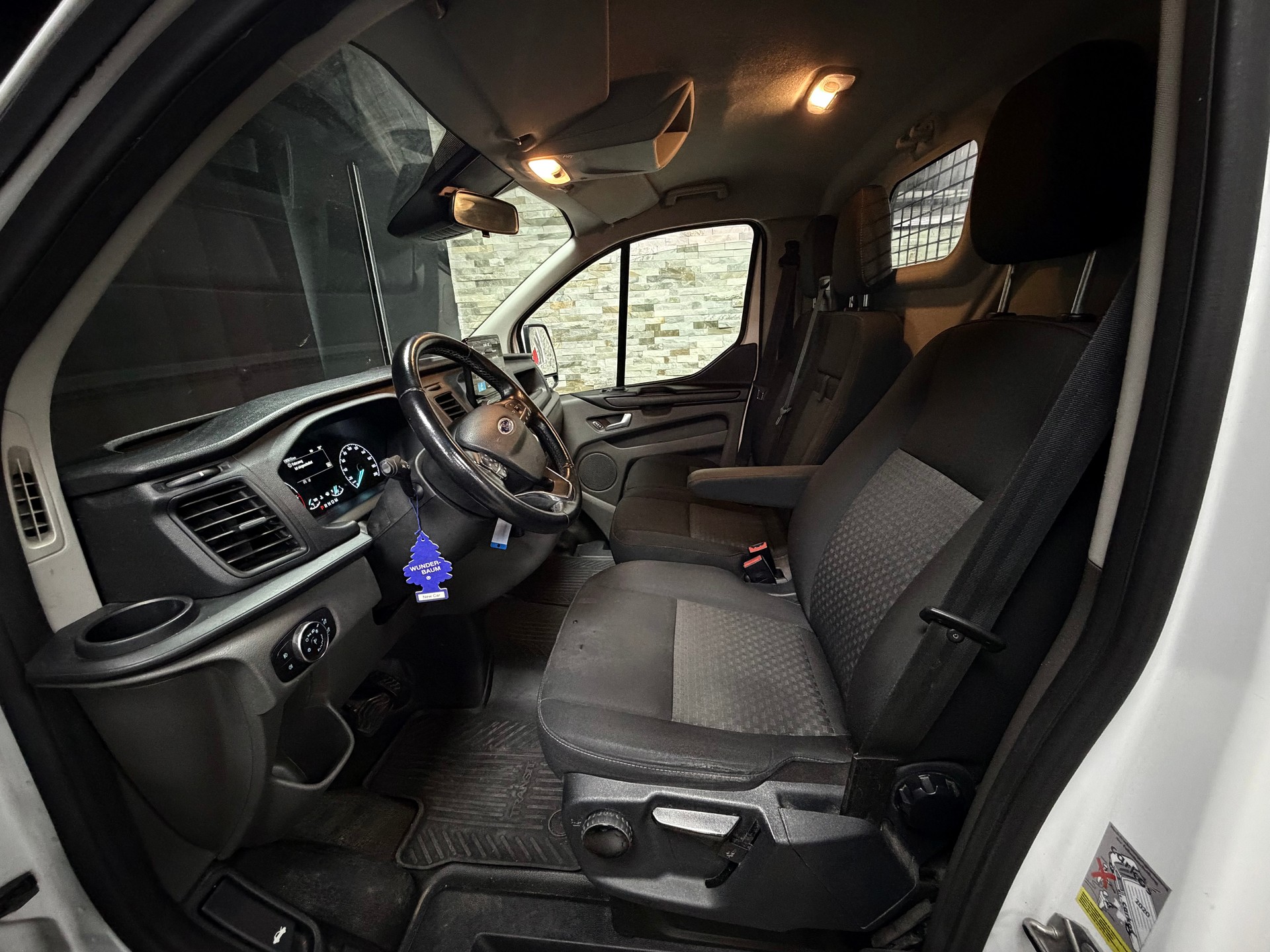 FORD Transit Custom Van 320 L1H1 Trend - BOTT Paket-image-10