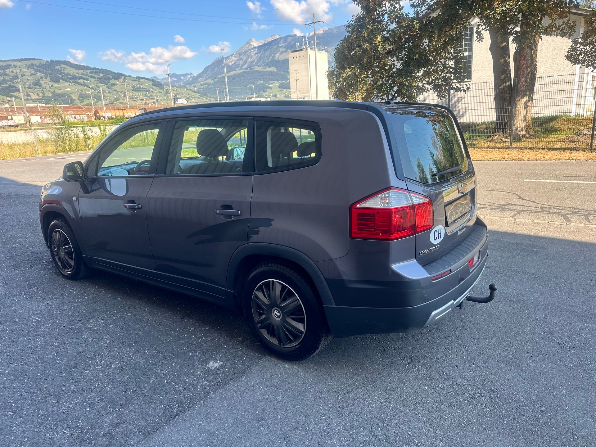CHEVROLET Orlando 2.0 VCDi LT-image-4
