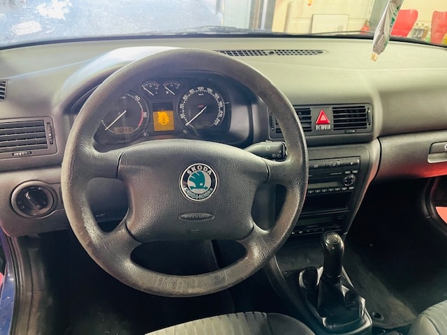 SKODA Octavia 1.9 TDI Tour-image-9