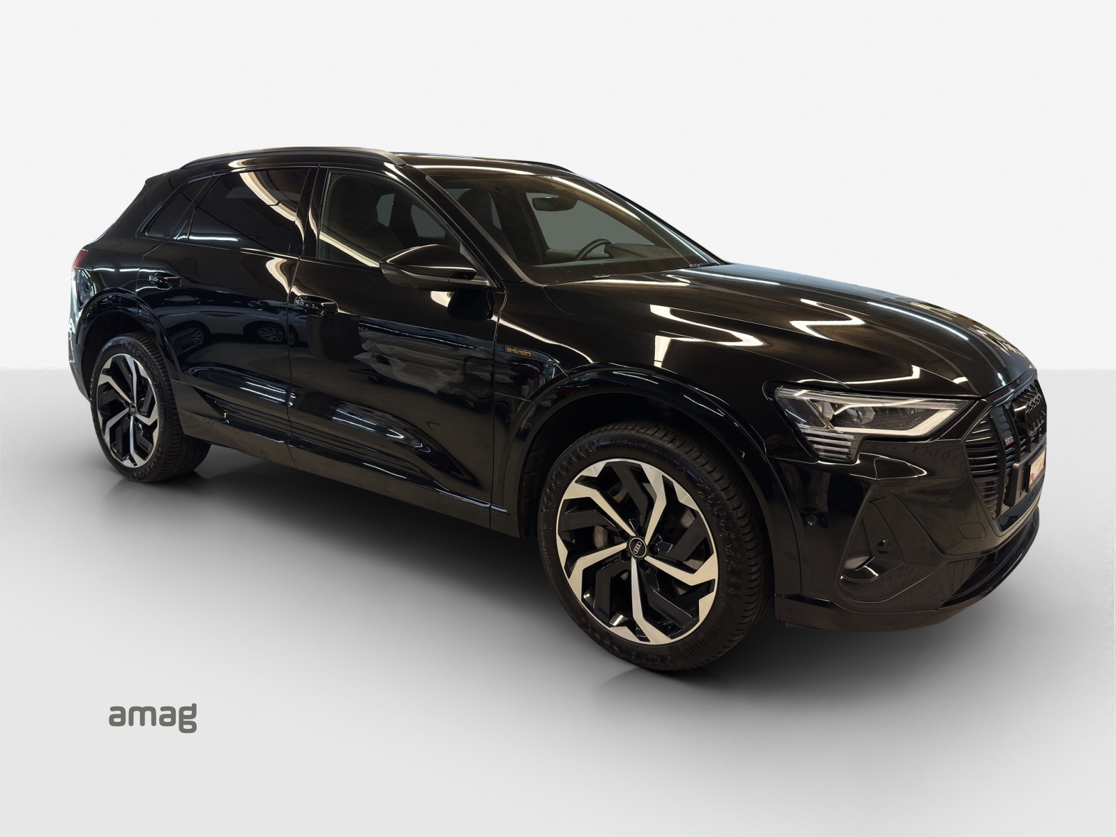 AUDI e-tron 55 S Line Black Edition quattro-image-5