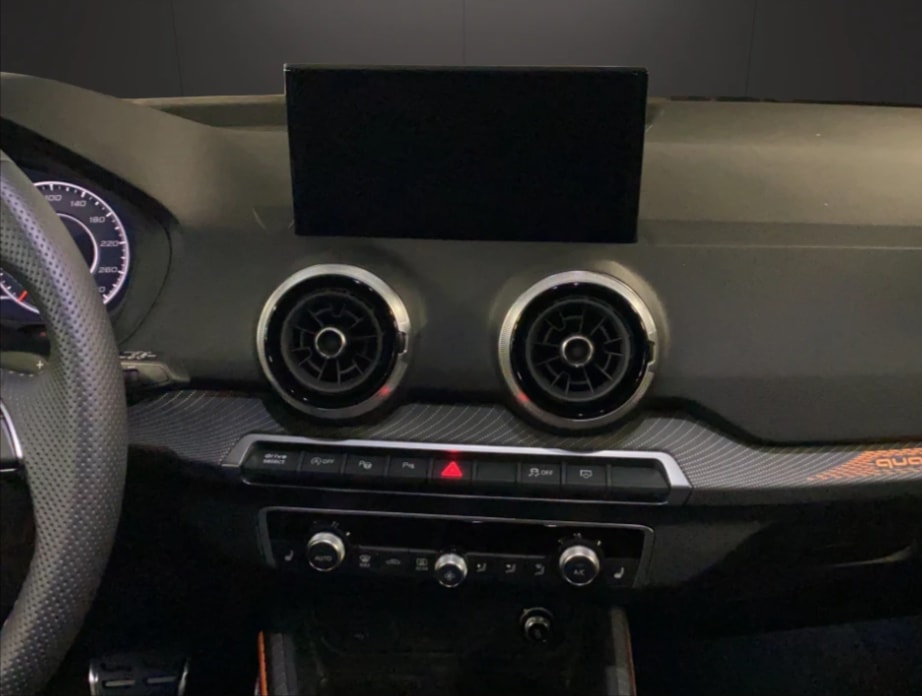 AUDI SQ2 TFSI quattro S-tronic-image-10