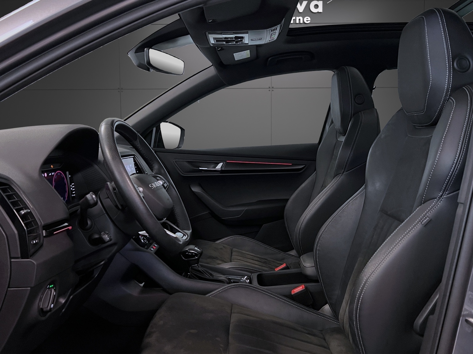 SKODA Karoq 2.0 TSI SportLine 4x4 DSG-image-5