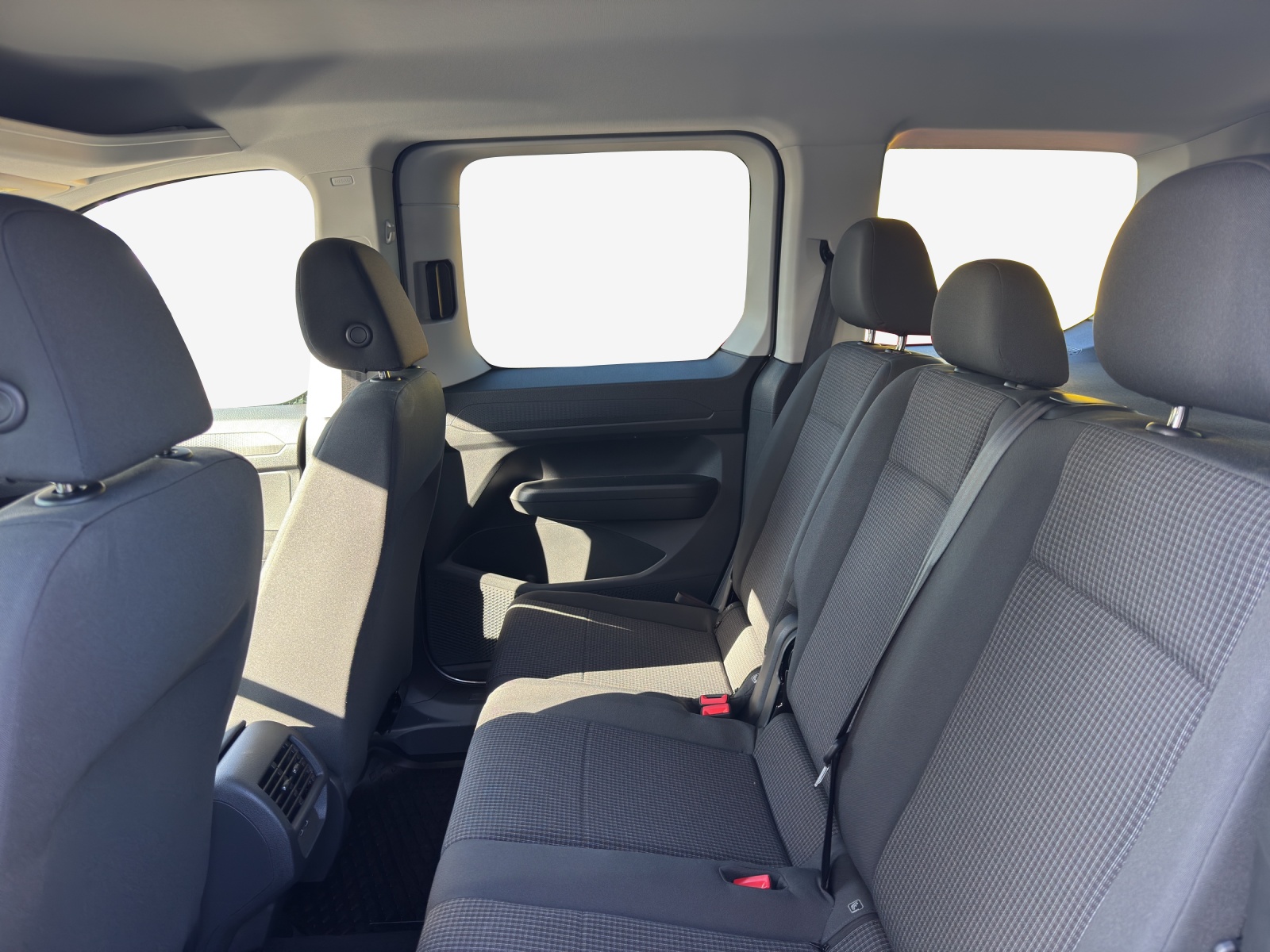 VW Caddy 1.5 TSI Plug in Hybrid Liberty DSG-image-8