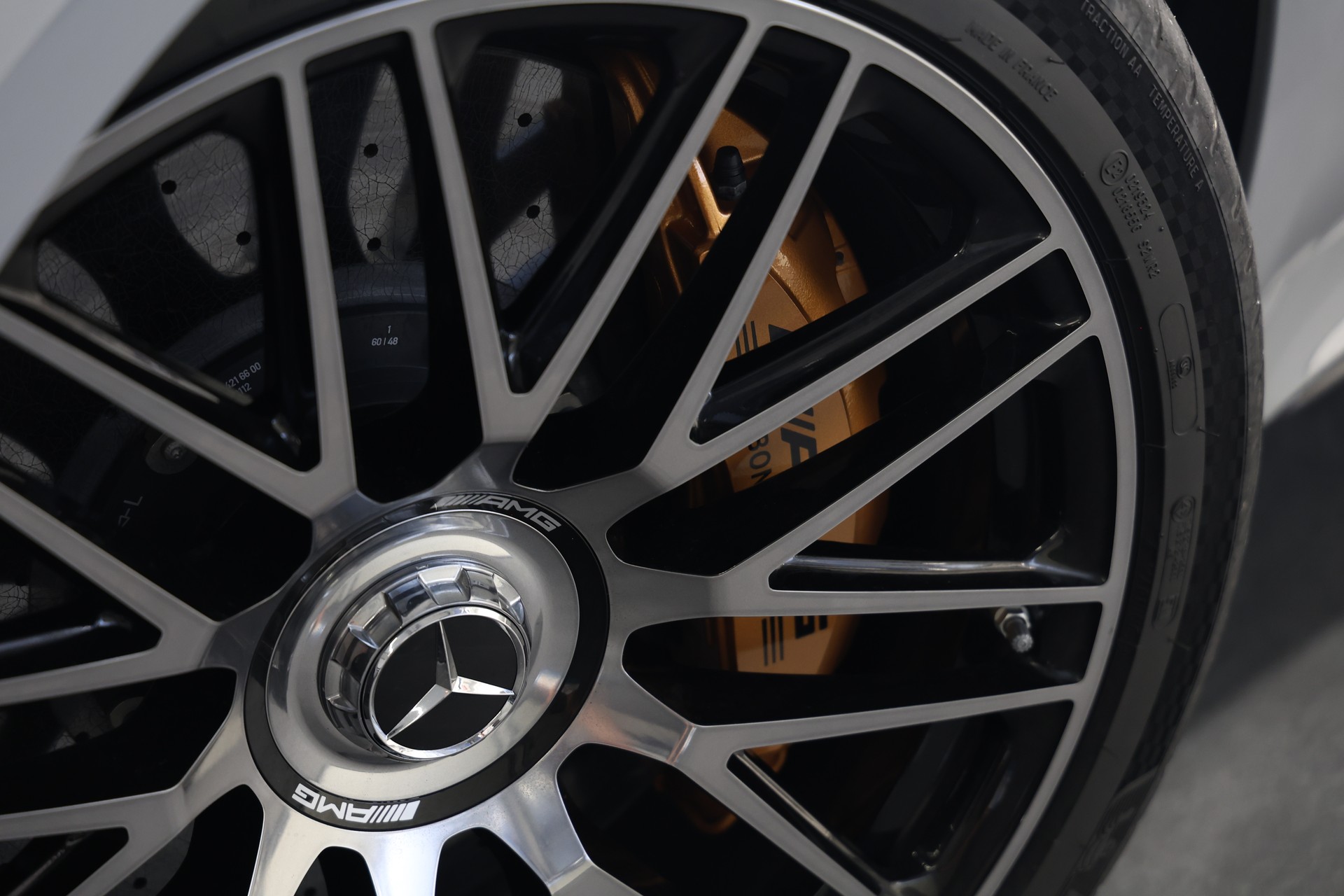 MERCEDES-BENZ S 63 AMG E Performance 4Matic Edition 1 *CH-Fahrzeug*Mercedes Werksgarantie*Carbon Exterieur*-image-12