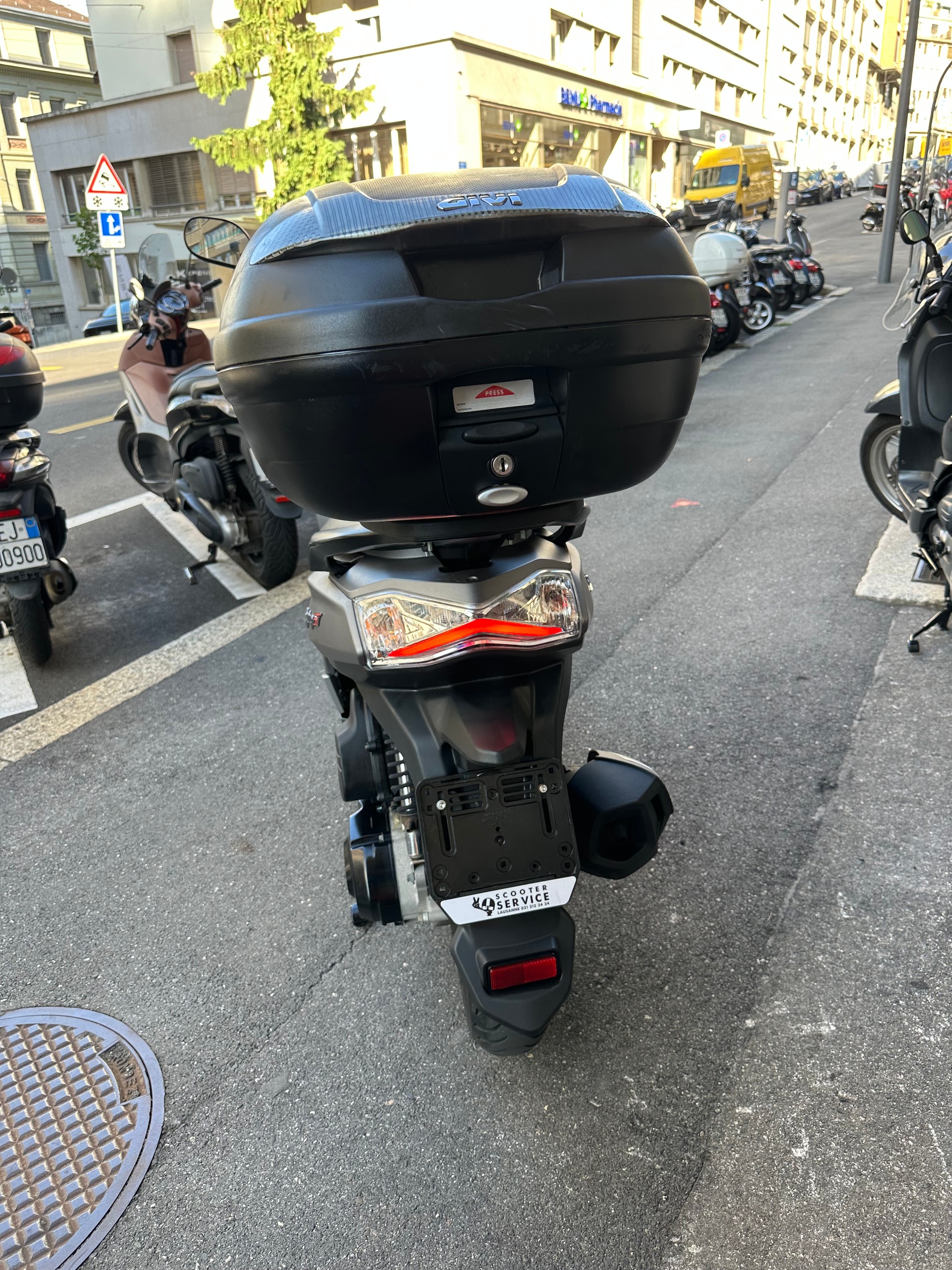 SYM Symphony ST 125-image-4