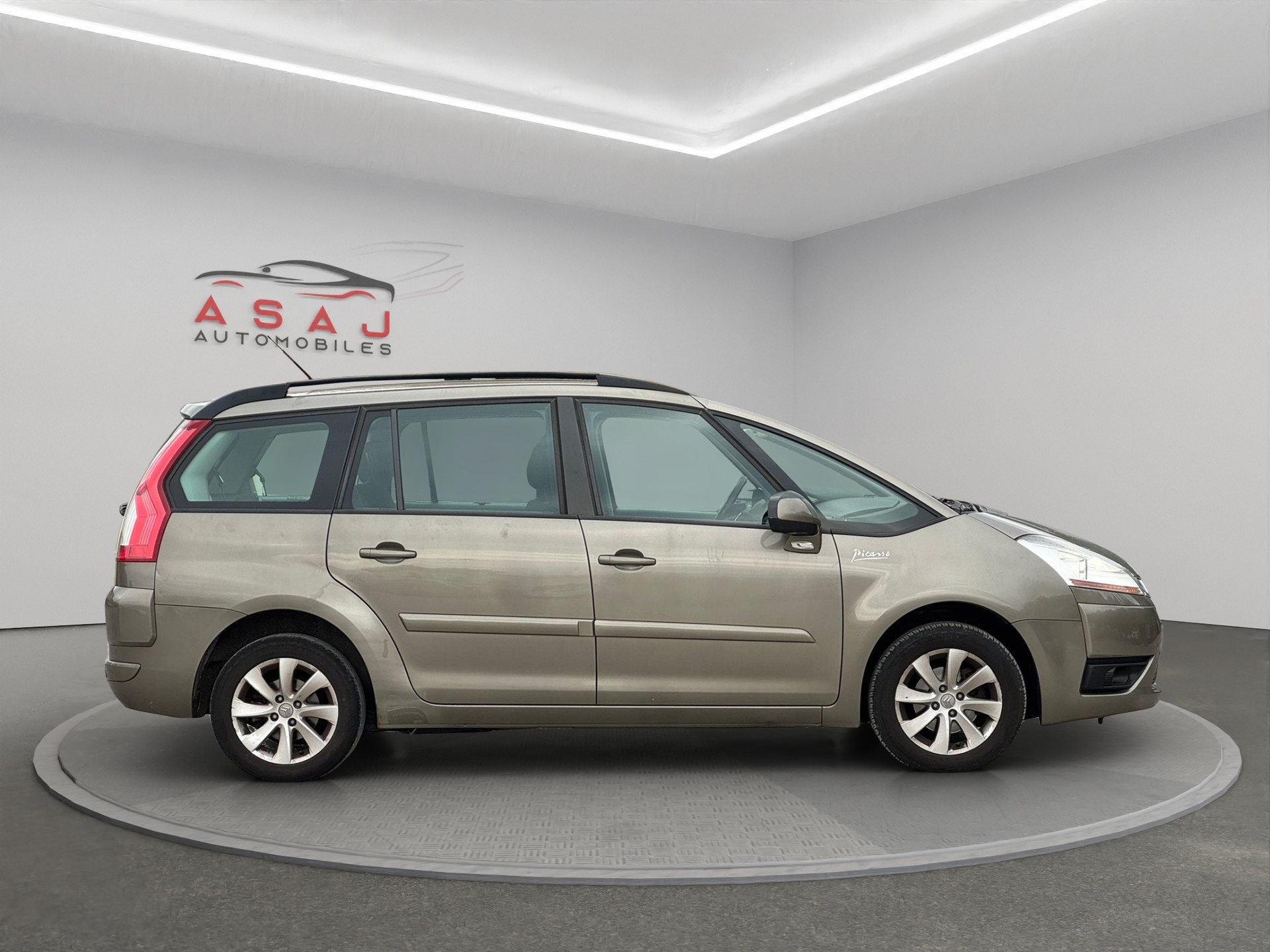 CITROEN Grand C4 Picasso 1.6 HDI 16V Essentiel BMP6-image-3