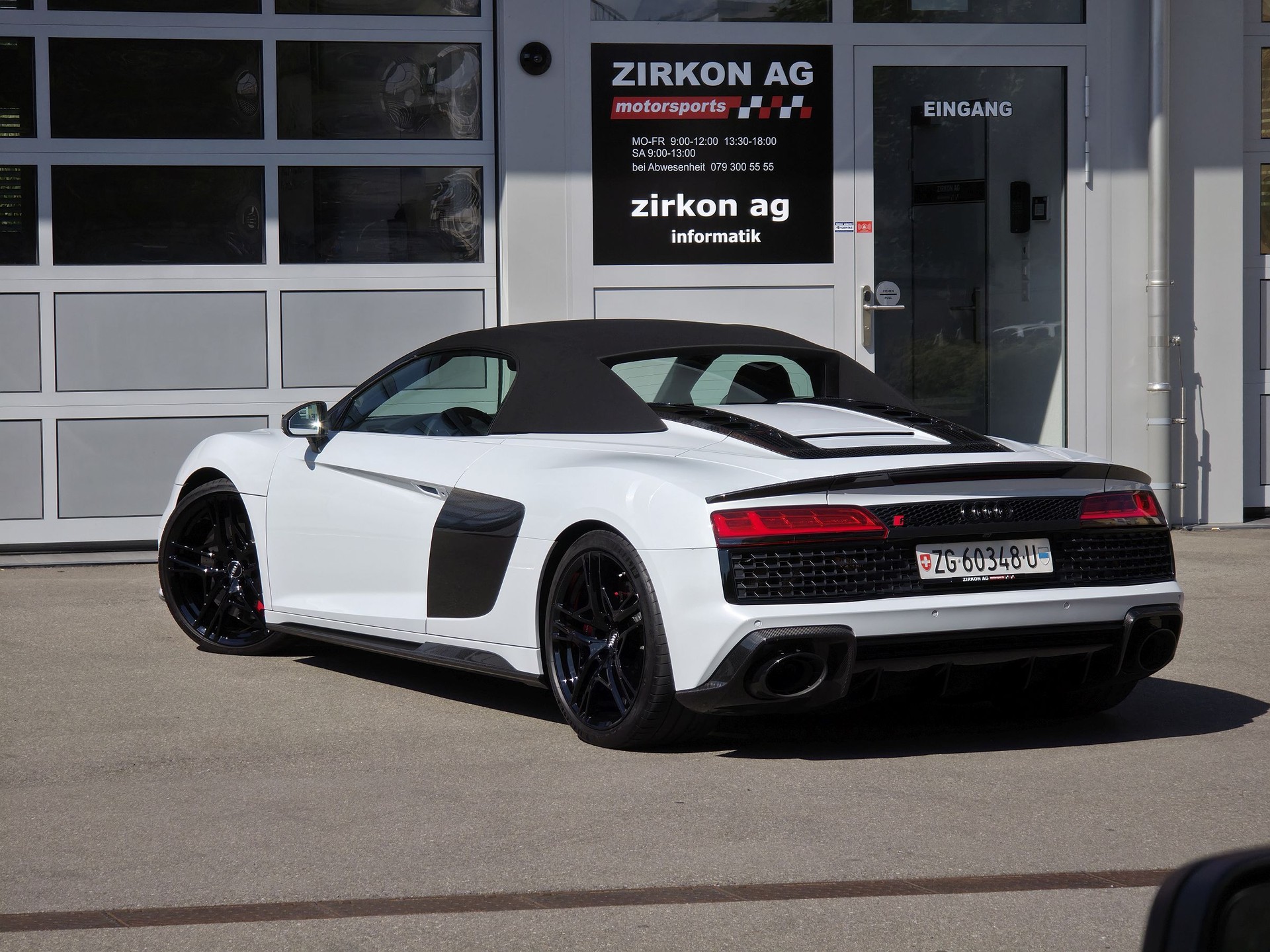 AUDI R8 Spyder performance S-Tronic | full Carbon-image-14