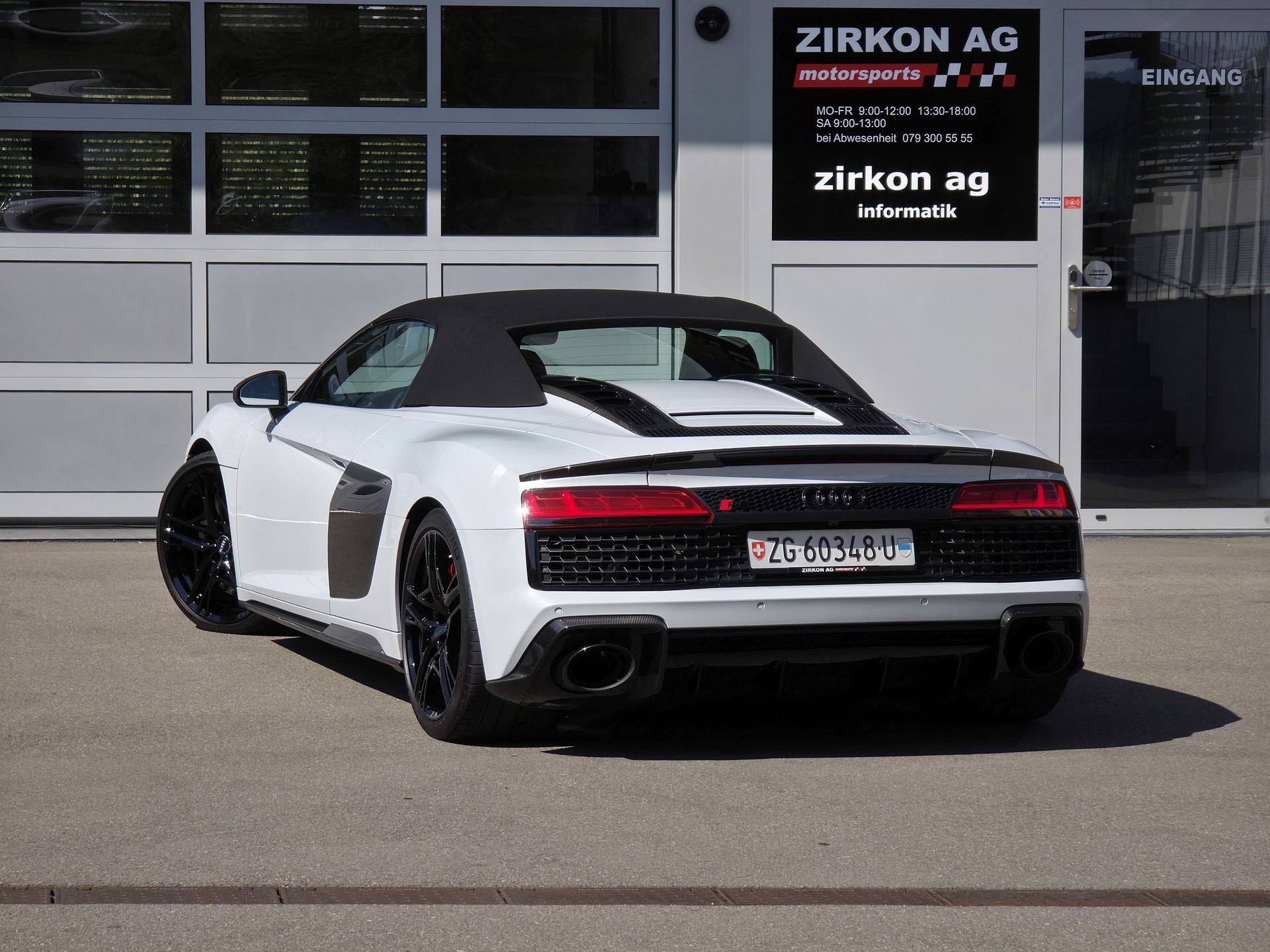 AUDI R8 Spyder performance S-Tronic | full Carbon-image-12