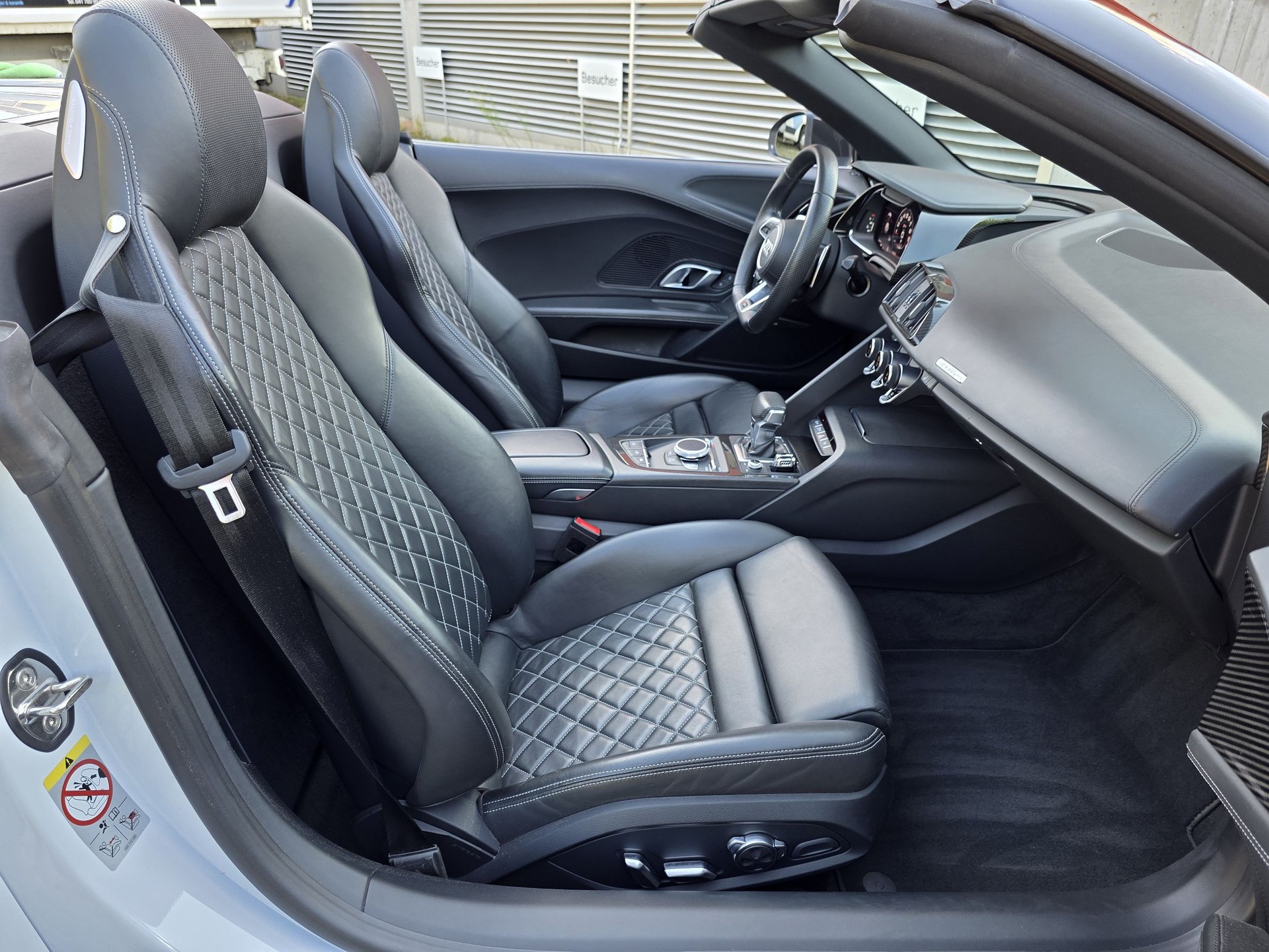 AUDI R8 Spyder performance S-Tronic | full Carbon-image-29