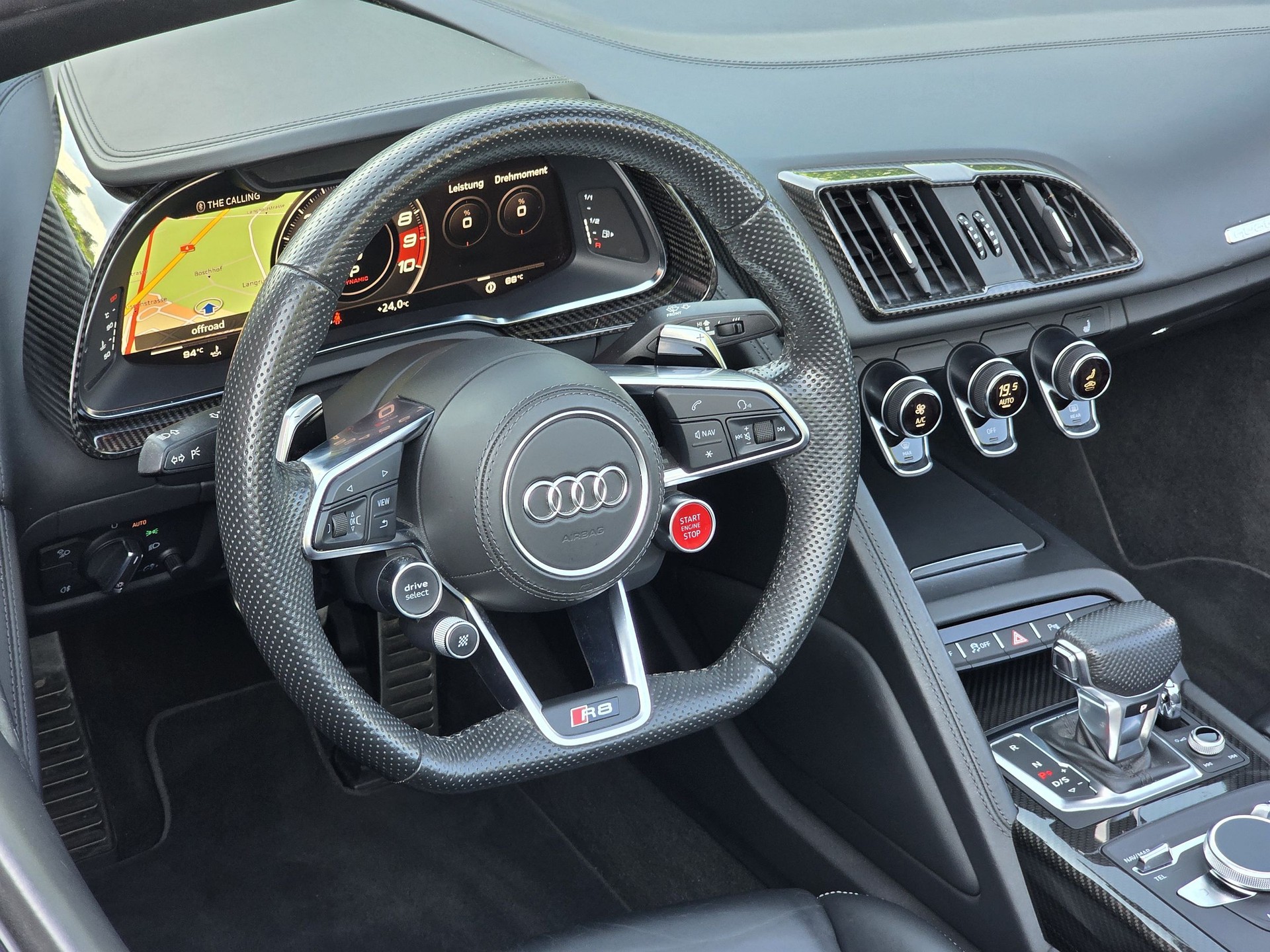 AUDI R8 Spyder performance S-Tronic | full Carbon-image-26