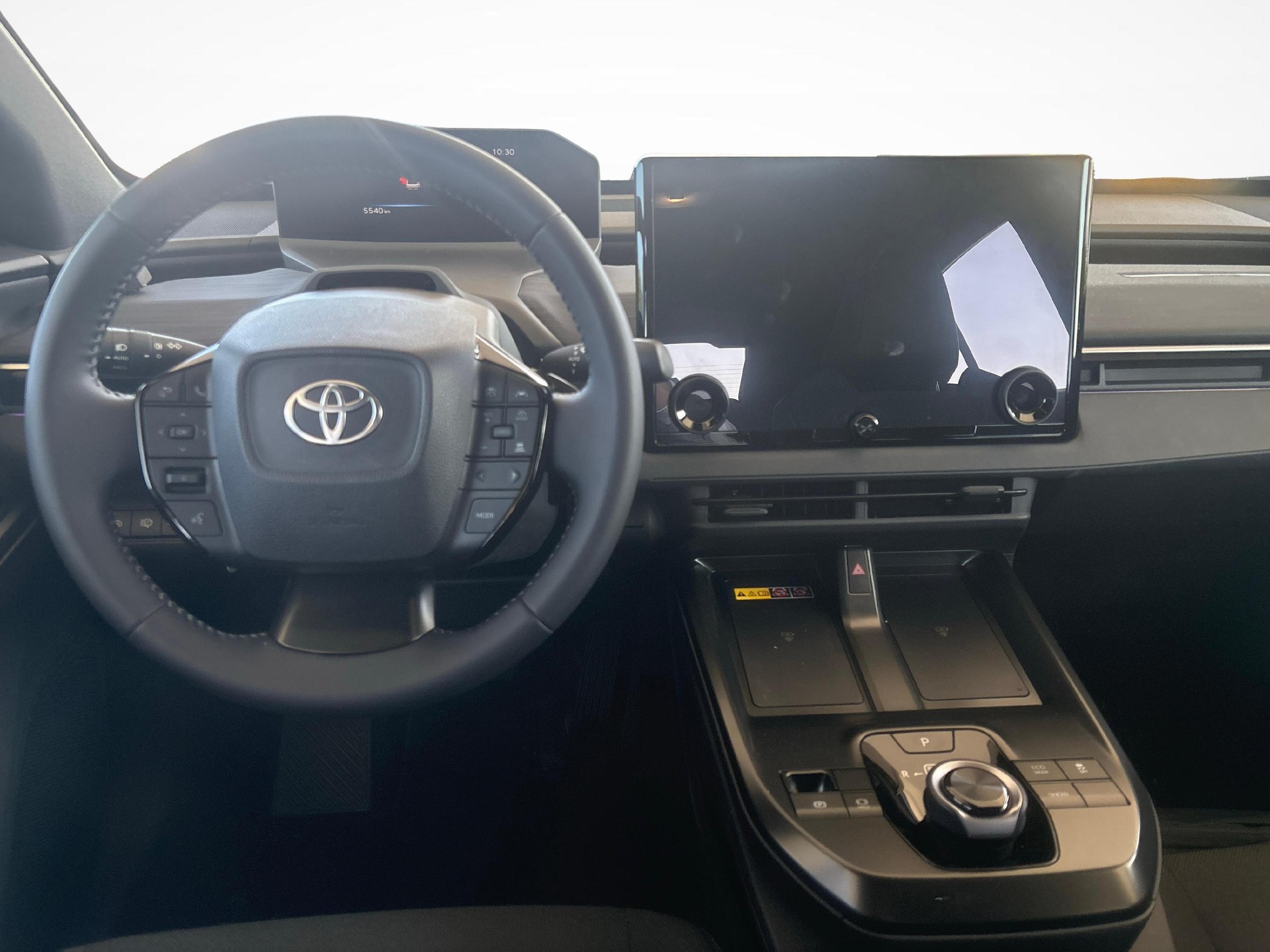 TOYOTA C-HR+ Style AWD-image-8