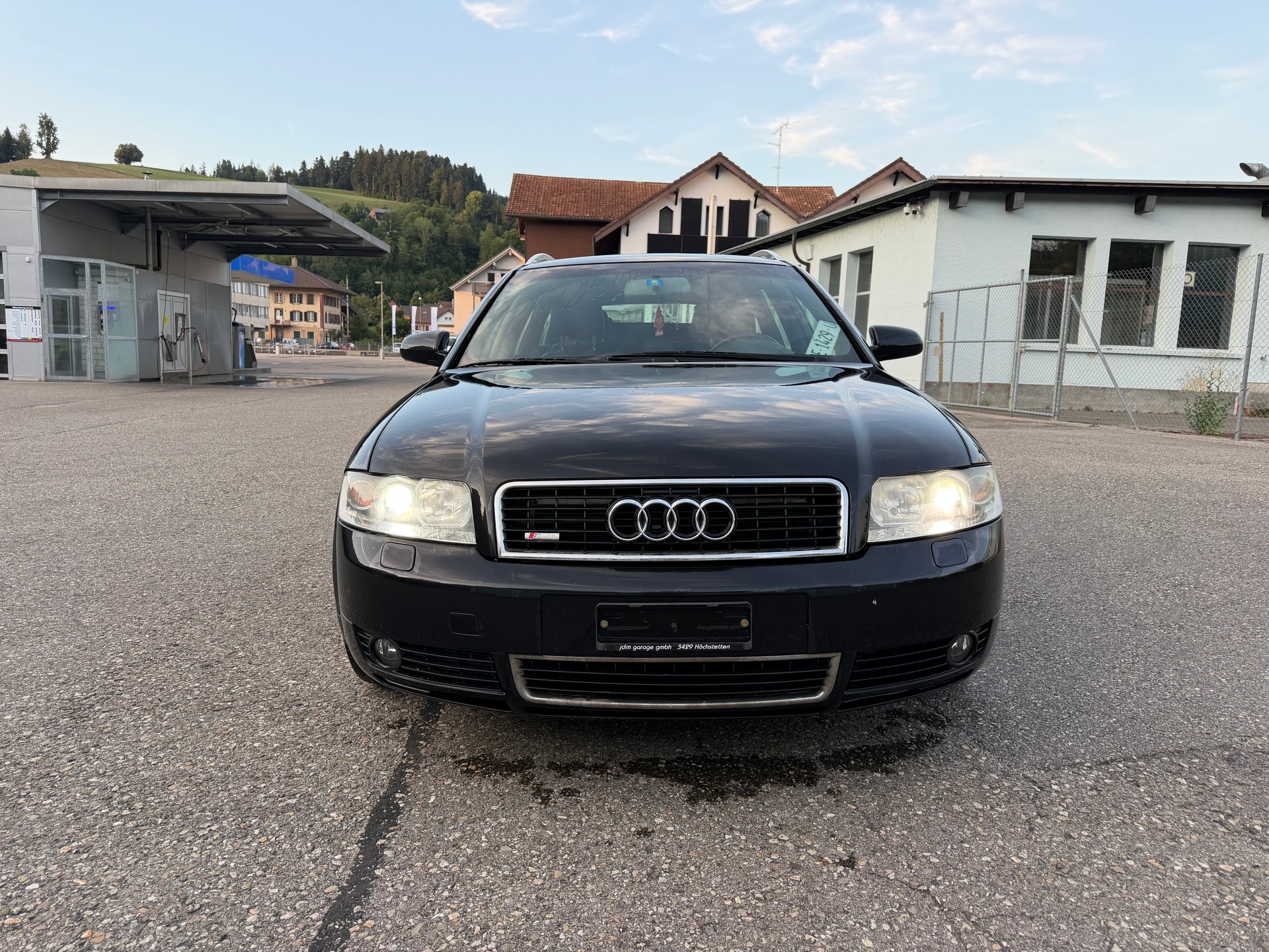 AUDI A4 Avant 1.8 T-showroom-element-2