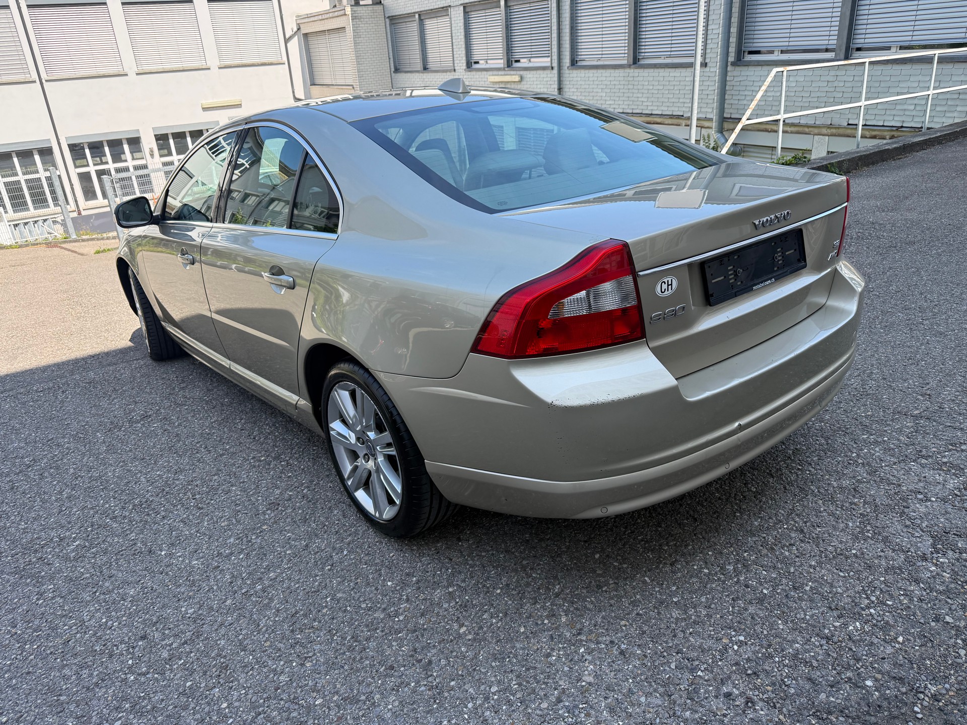 VOLVO S80 3.2 AWD Momentum Geartronic-image-3