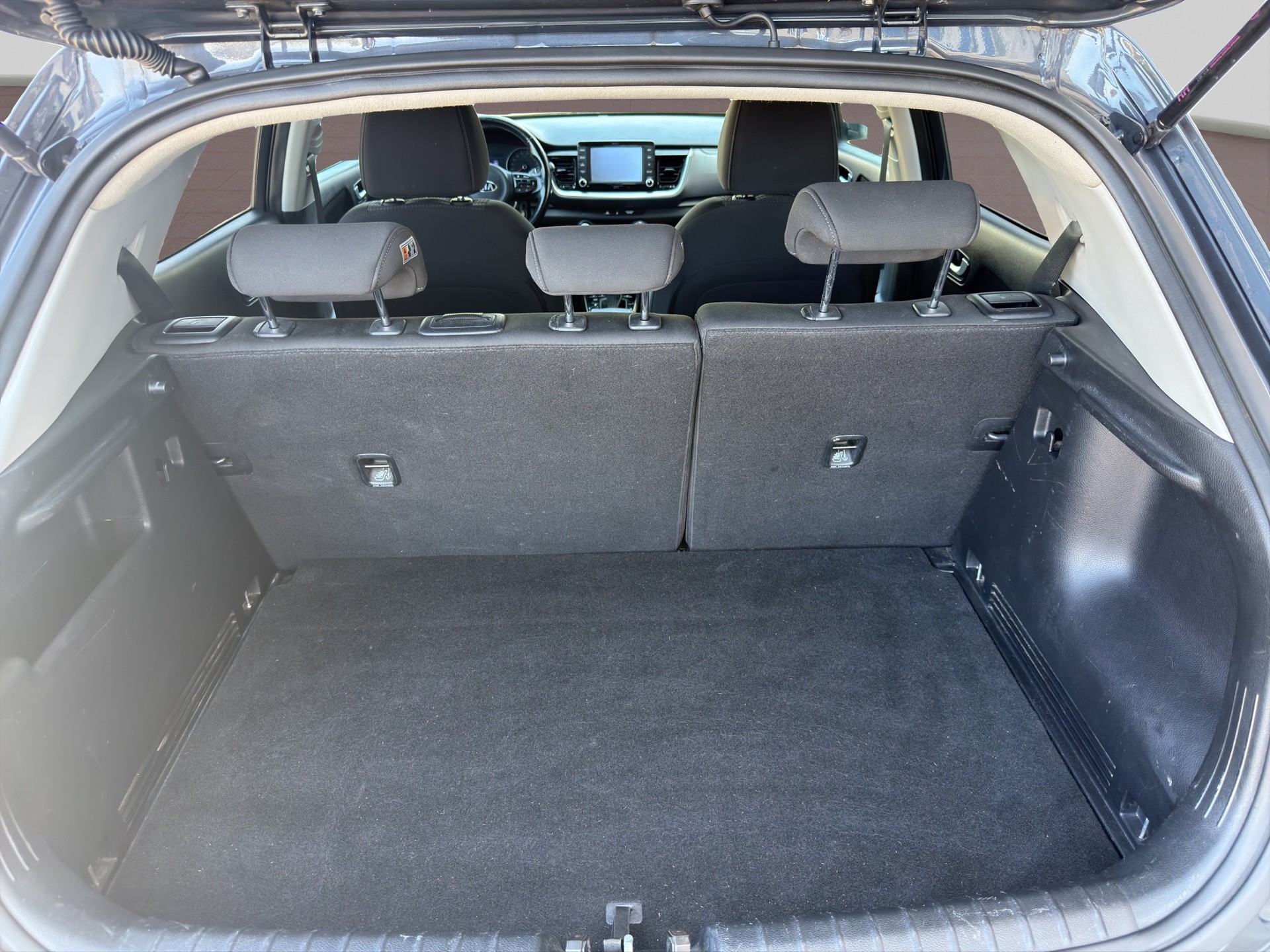 KIA Stonic 1.0 T-GDi-image-13
