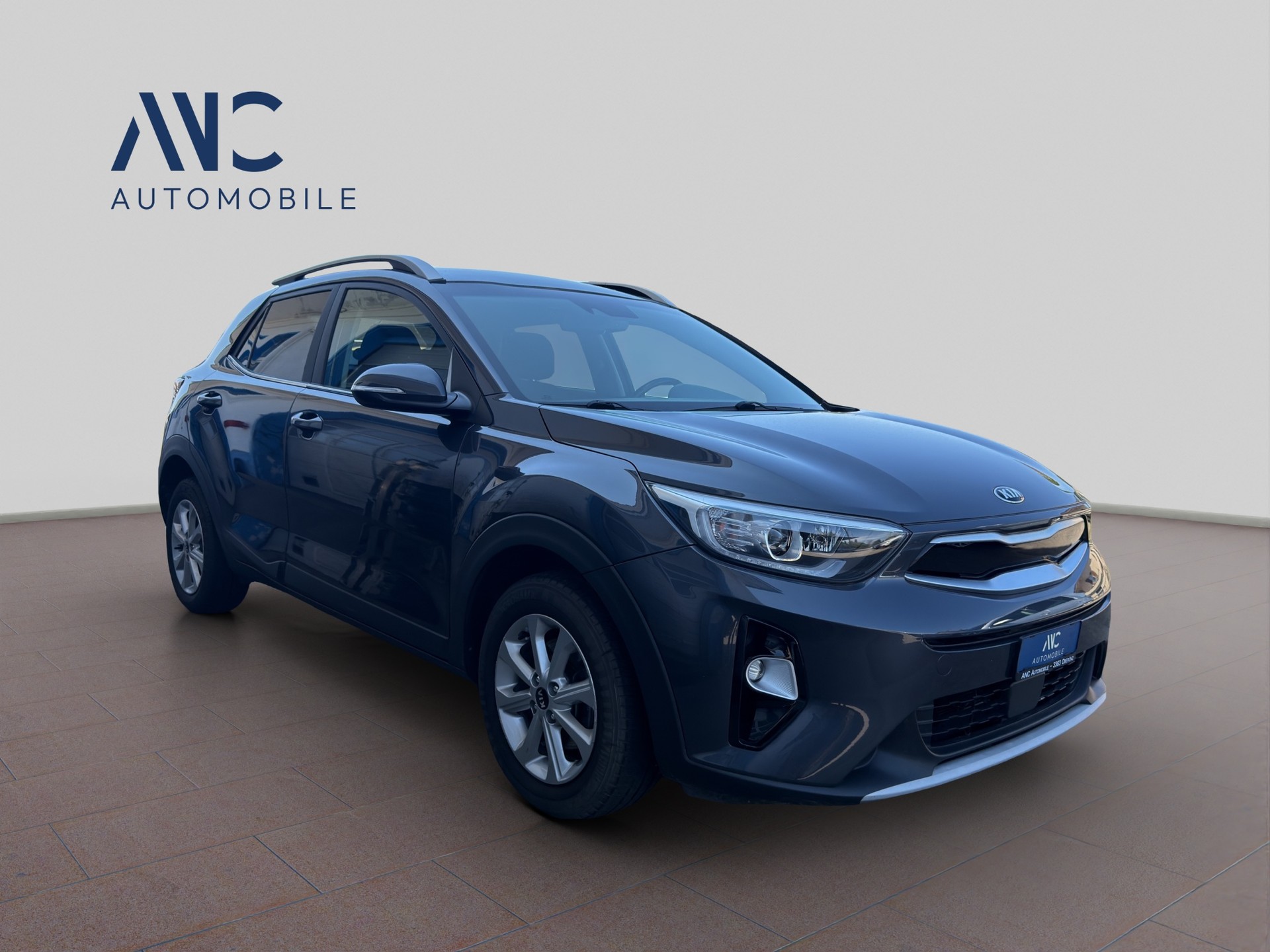 KIA Stonic 1.0 T-GDi-image-1