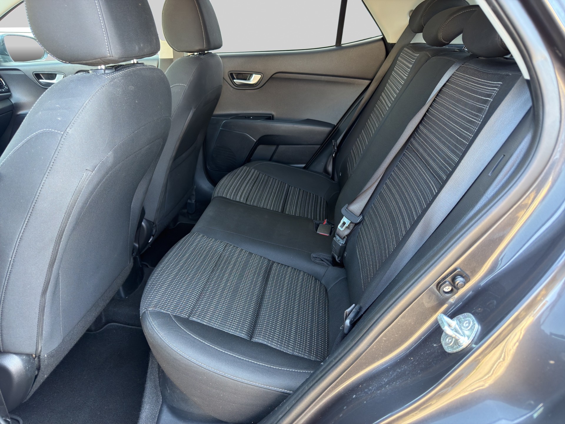 KIA Stonic 1.0 T-GDi-image-12