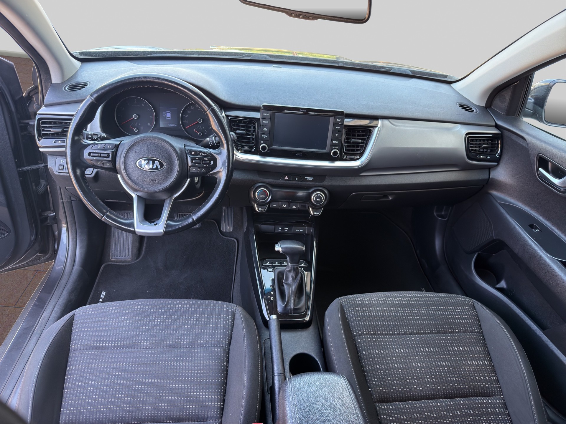 KIA Stonic 1.0 T-GDi-image-5