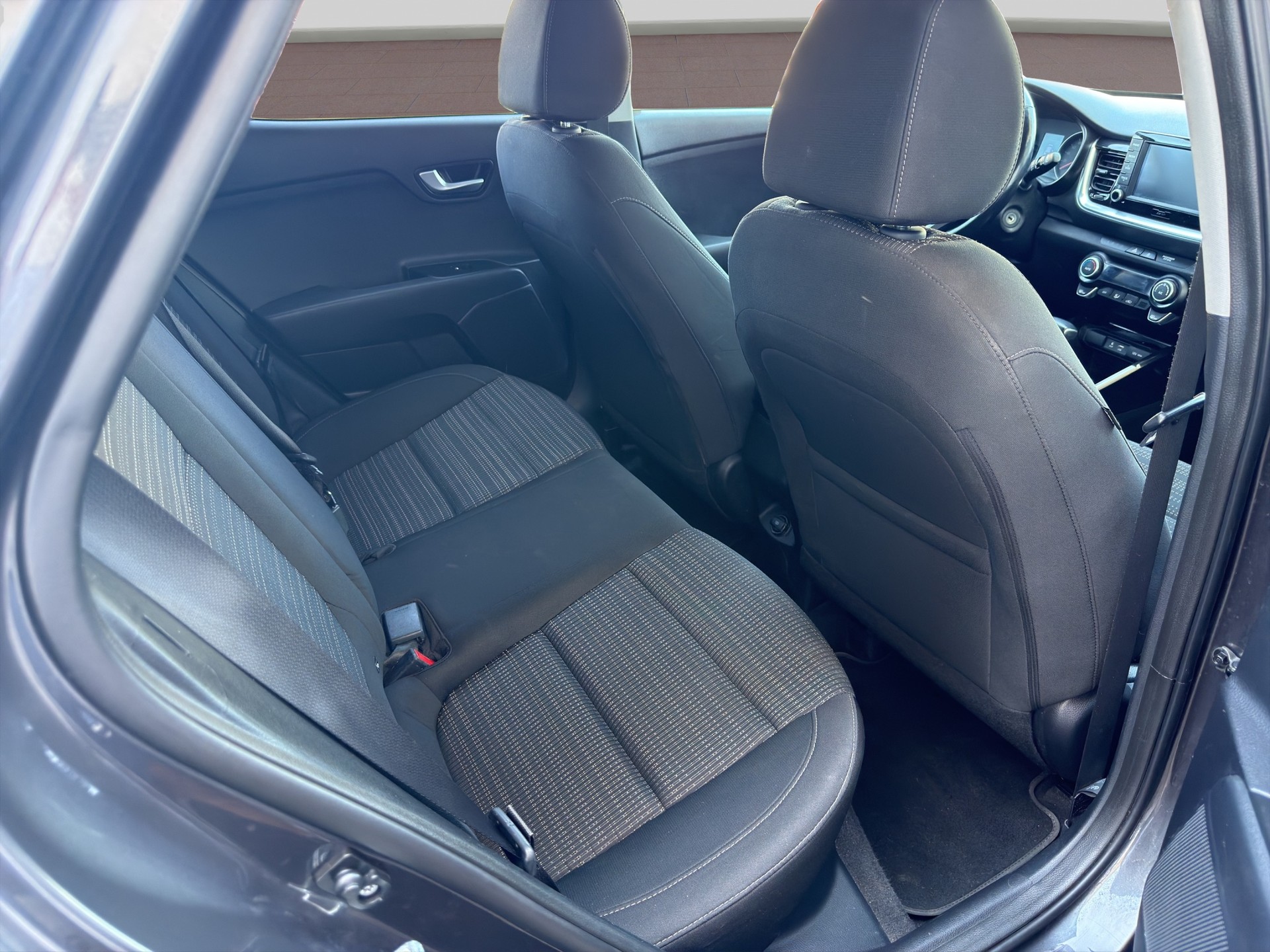 KIA Stonic 1.0 T-GDi-image-11