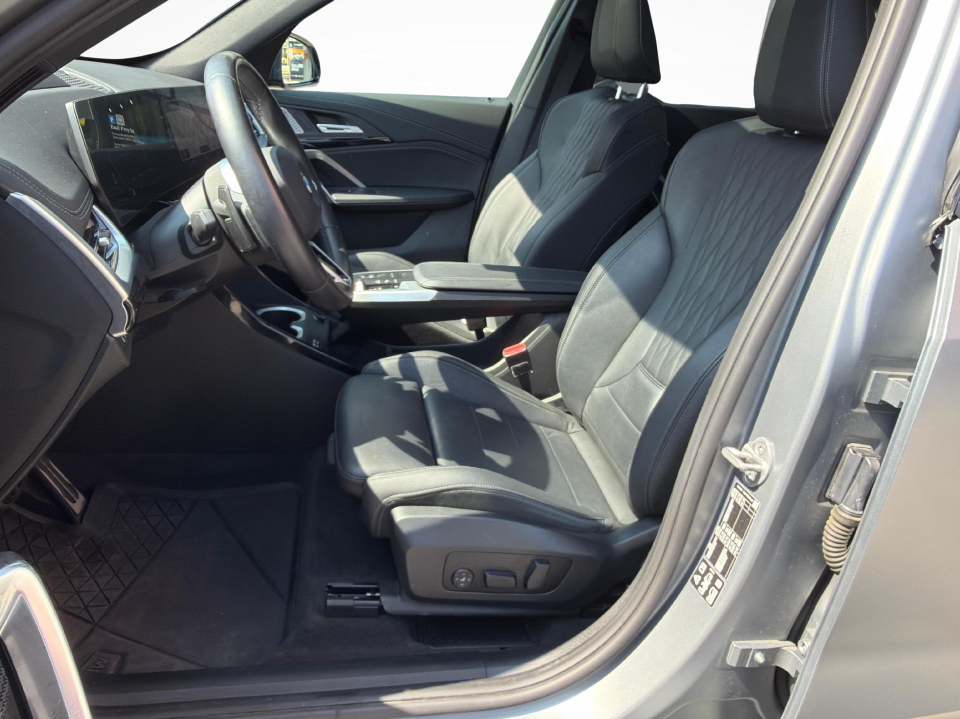 BMW X1 xDrive 20d-image-11