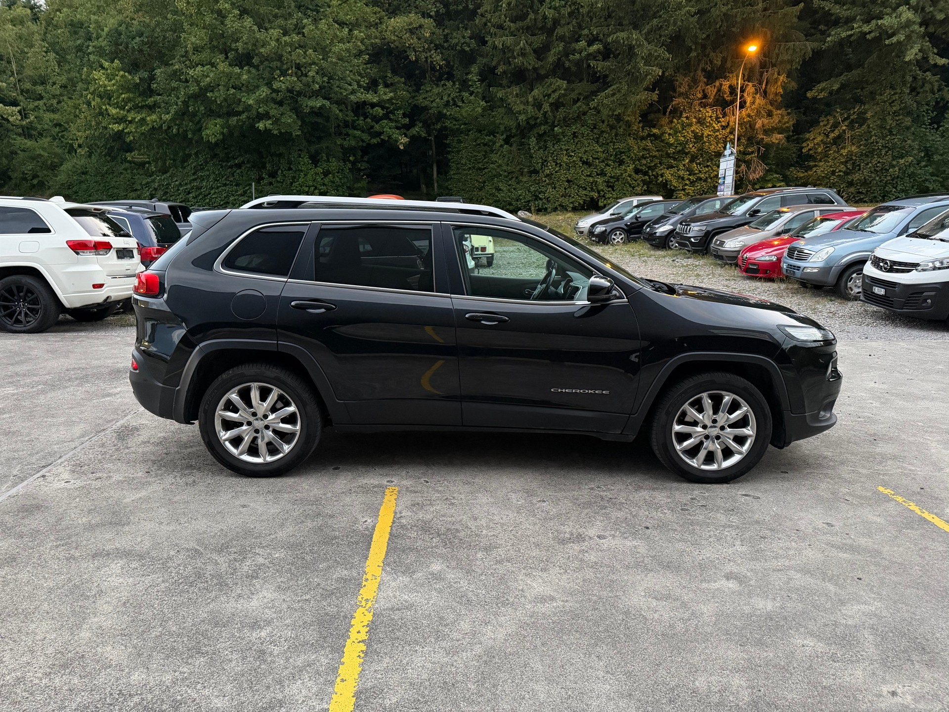 JEEP Cherokee 2.0TD Limited 4X4 Active Drive II 9ATX-image-5