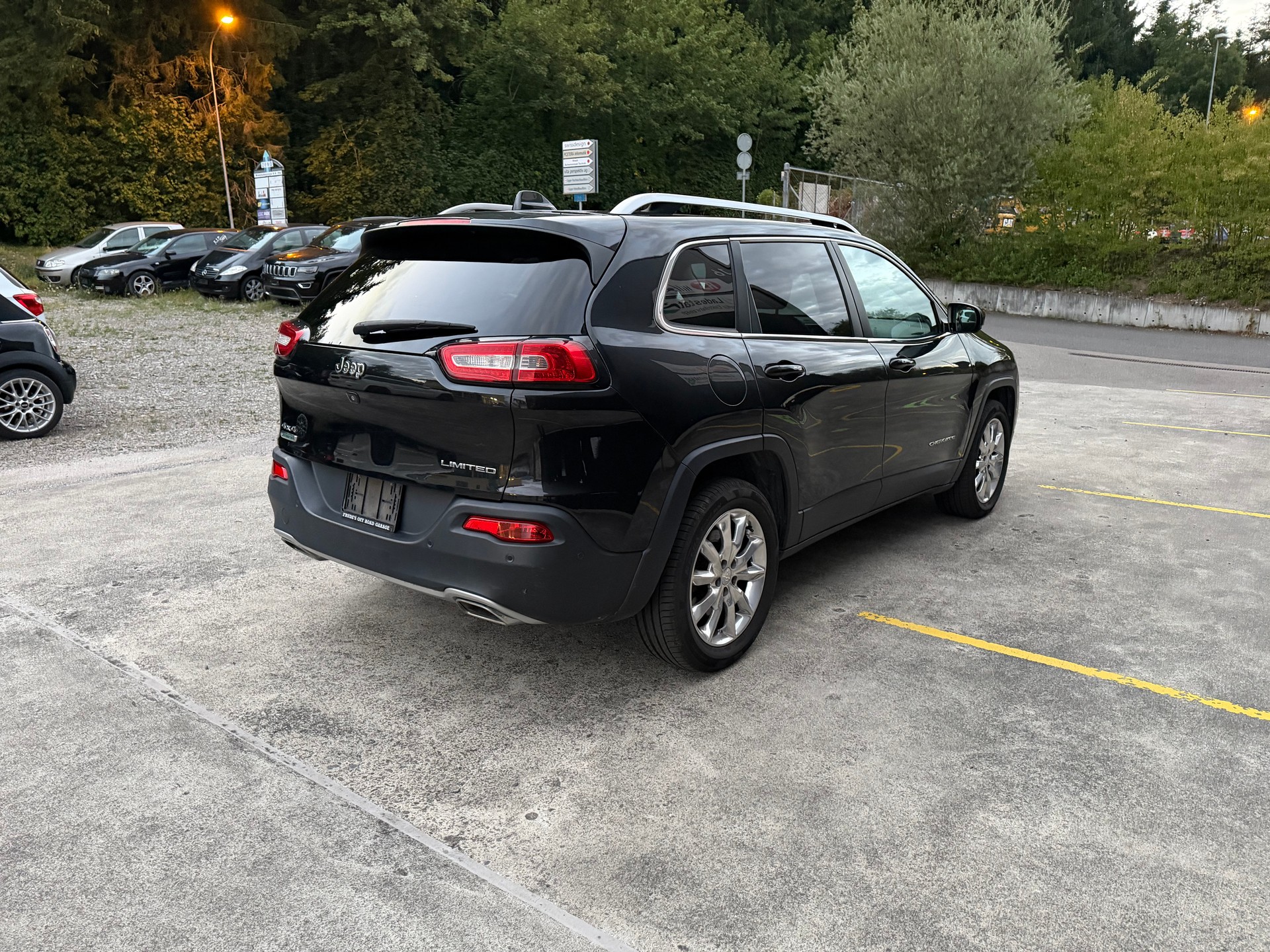 JEEP Cherokee 2.0TD Limited 4X4 Active Drive II 9ATX-image-4