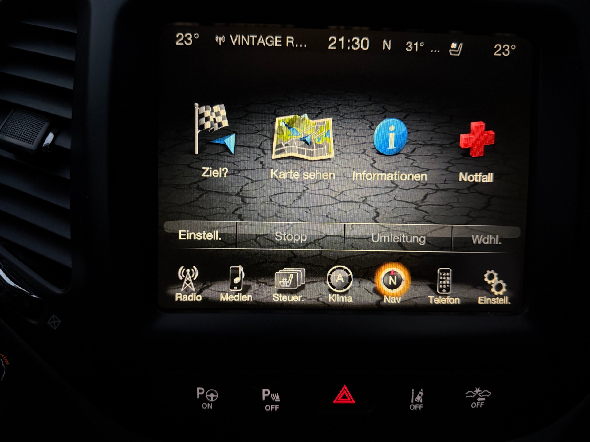 JEEP Cherokee 2.0TD Limited 4X4 Active Drive II 9ATX-image-12