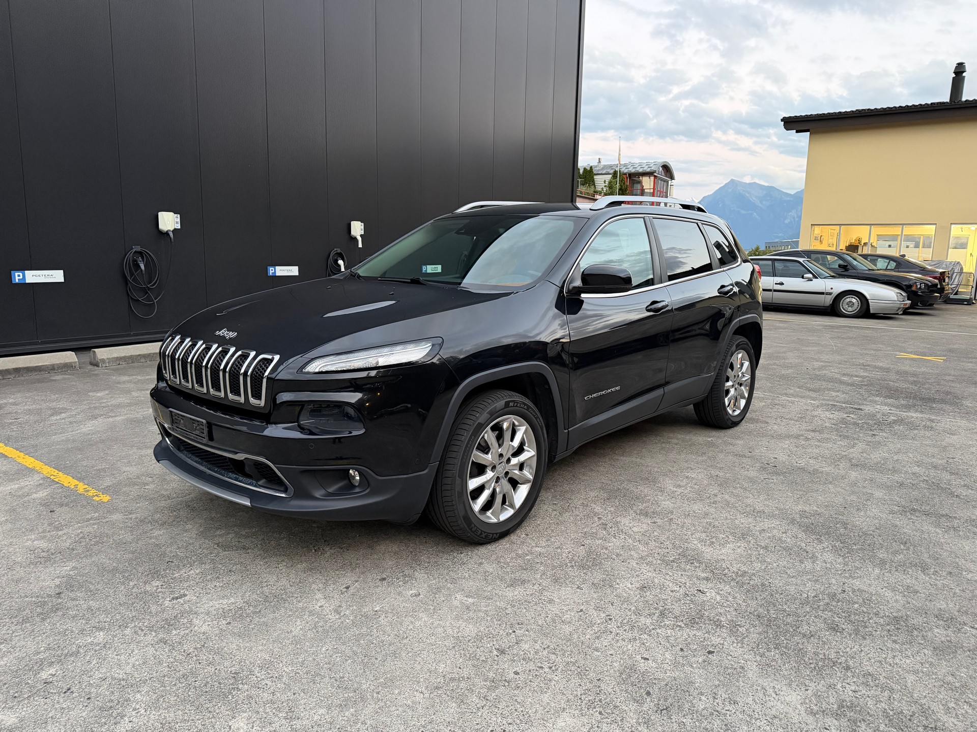 JEEP Cherokee 2.0TD Limited 4X4 Active Drive II 9ATX-image-0