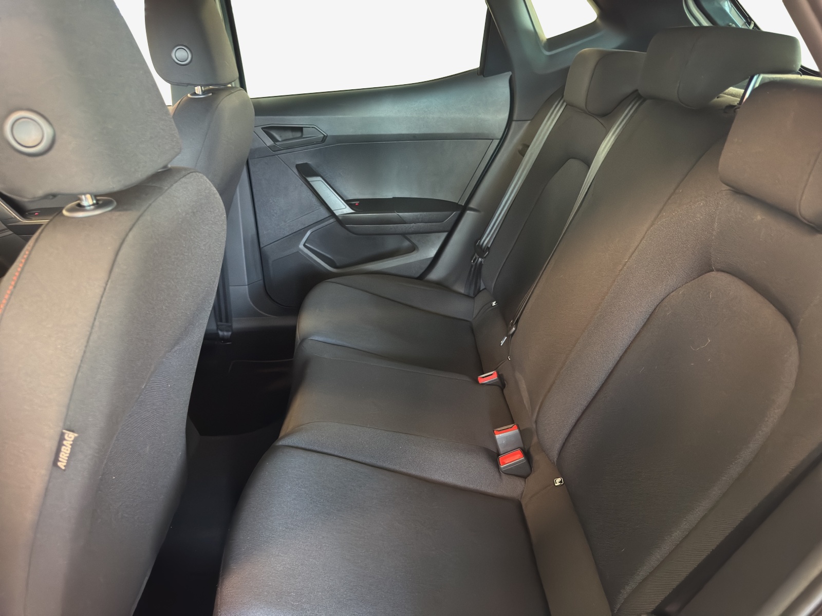 SEAT Ibiza 1.0 EcoTSI Hola FR DSG-image-11