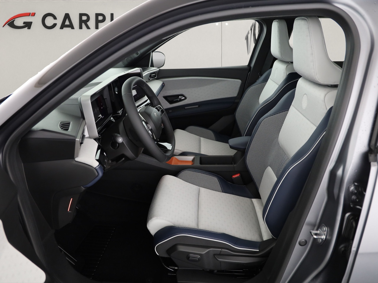 RENAULT R5 E-Tech Comfort Range Roland Garros-image-4
