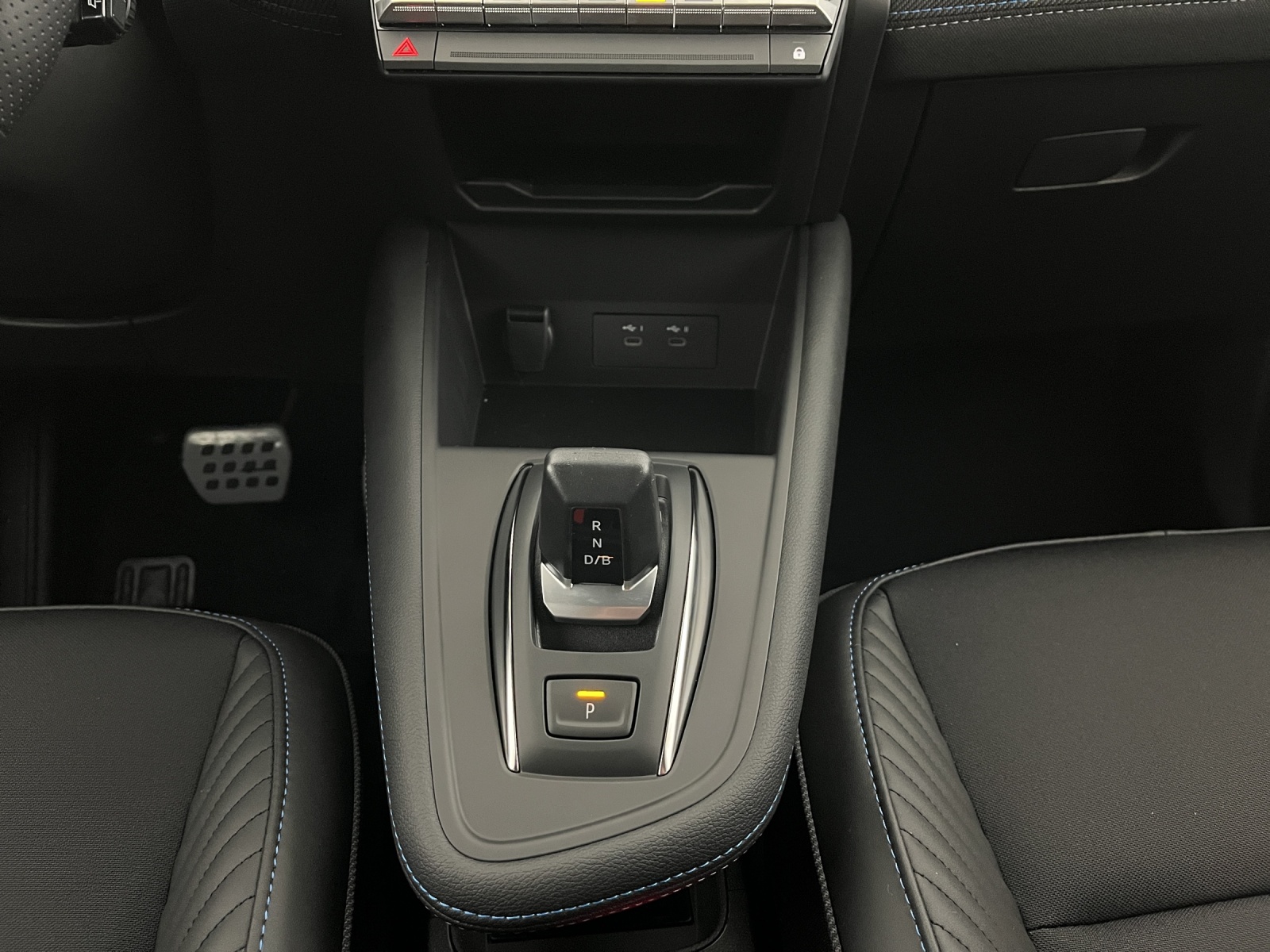 RENAULT Captur 1.8 E-Tech esprit Alpine-image-13