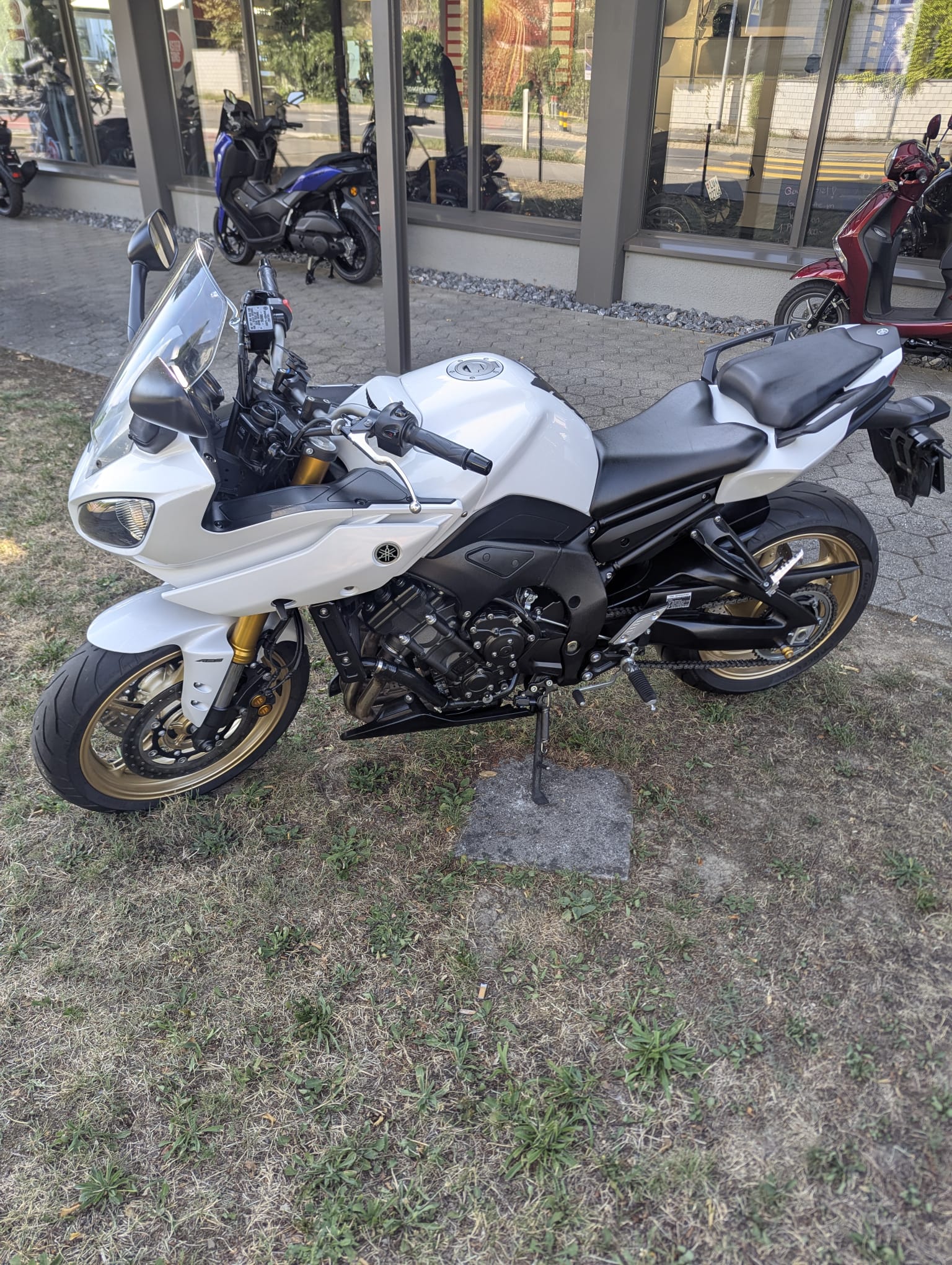 YAMAHA Fazer 8 ABS-image-1