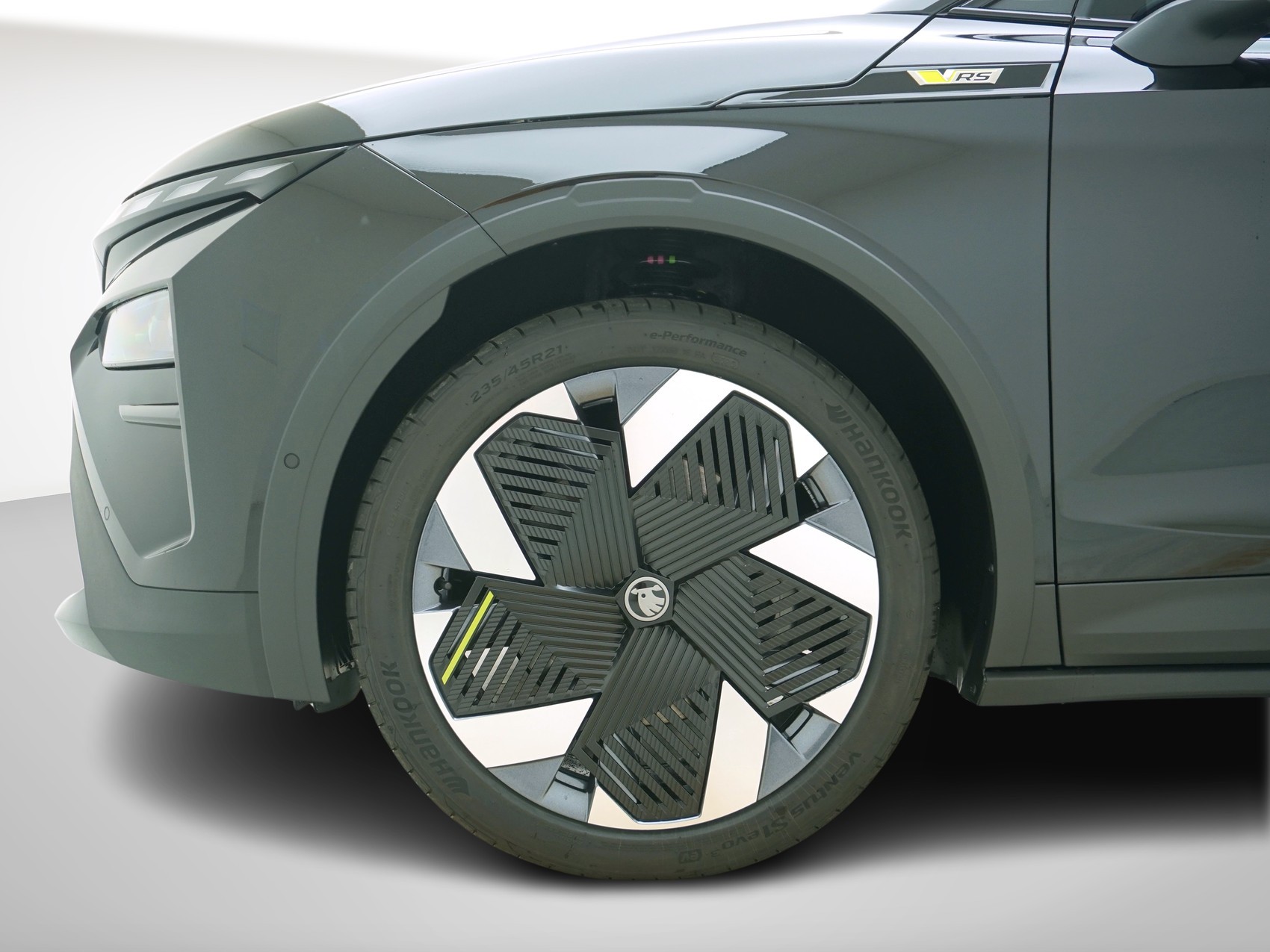 SKODA Elroq RS-MAXX 4x4-image-9