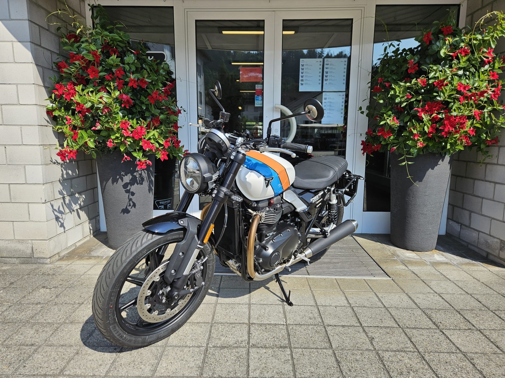 TRIUMPH Speed Twin 900 (35kW)-showroom-element-3