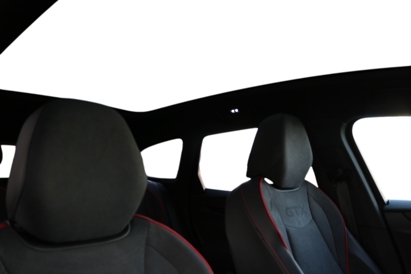 VW ID.7 Tourer GTX 86 kWh GTX 4 Motion-image-17