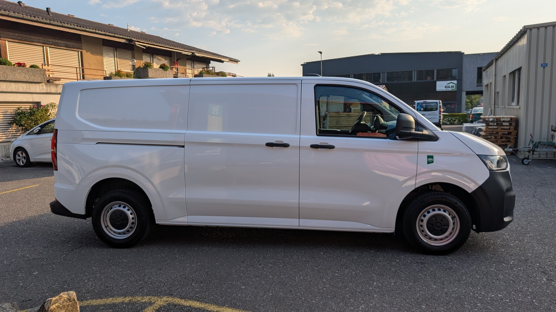 VW Transporter 2.0 TDI 4Motion Lang Automat-image-3