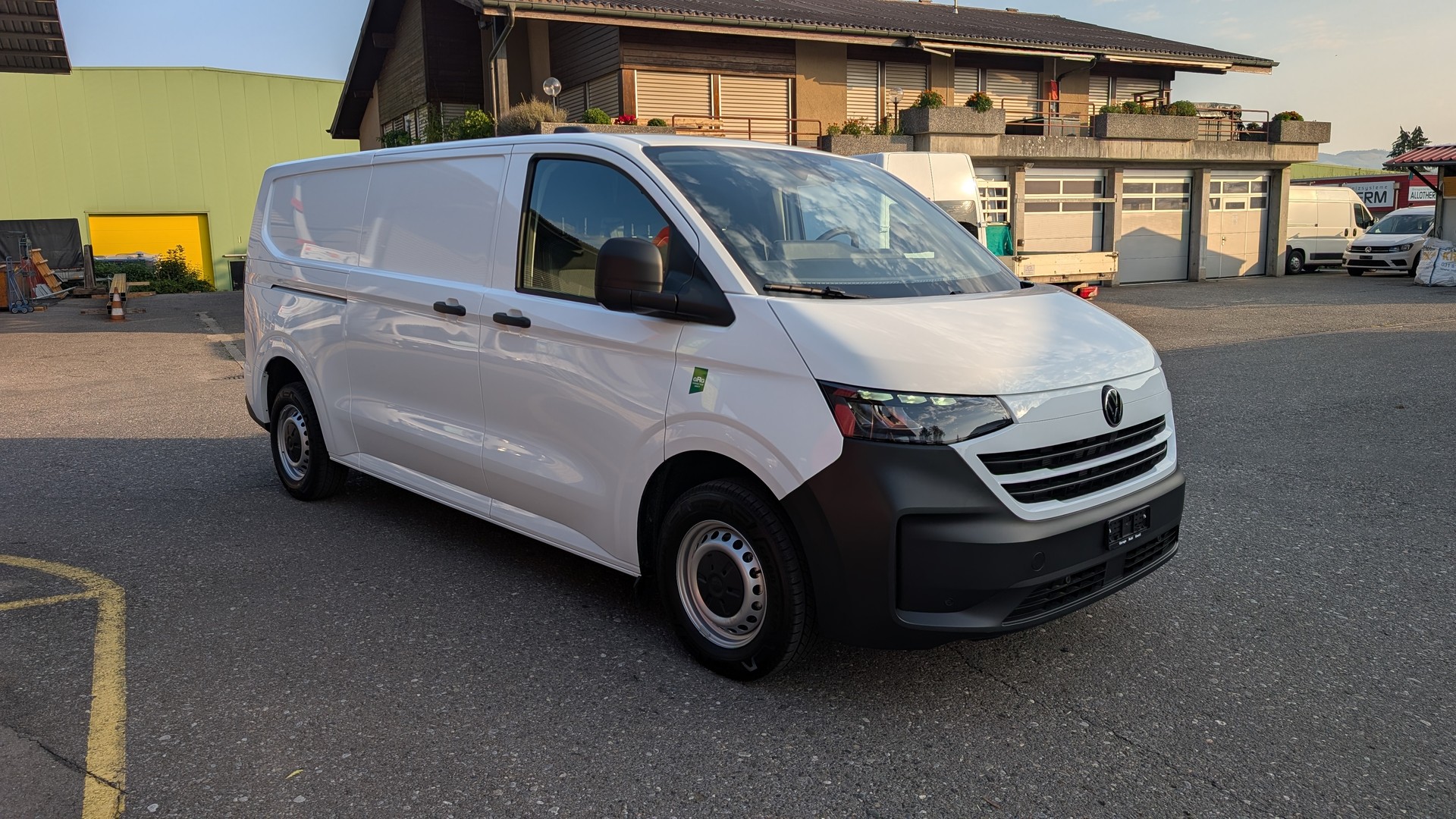 VW Transporter 2.0 TDI 4Motion Lang Automat-image-2