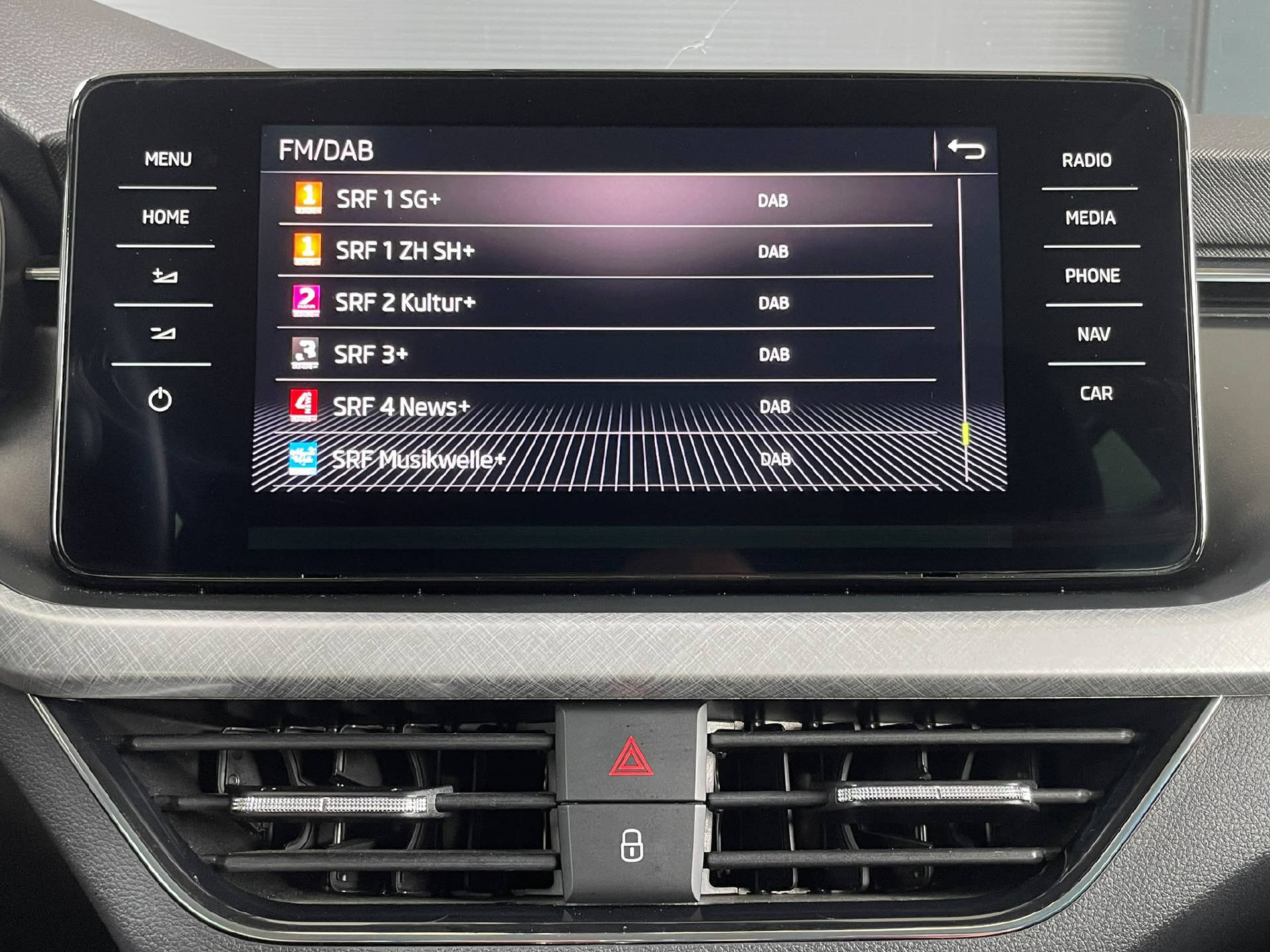 SKODA Kamiq 1.0 TSI Ambition DSG-image-14