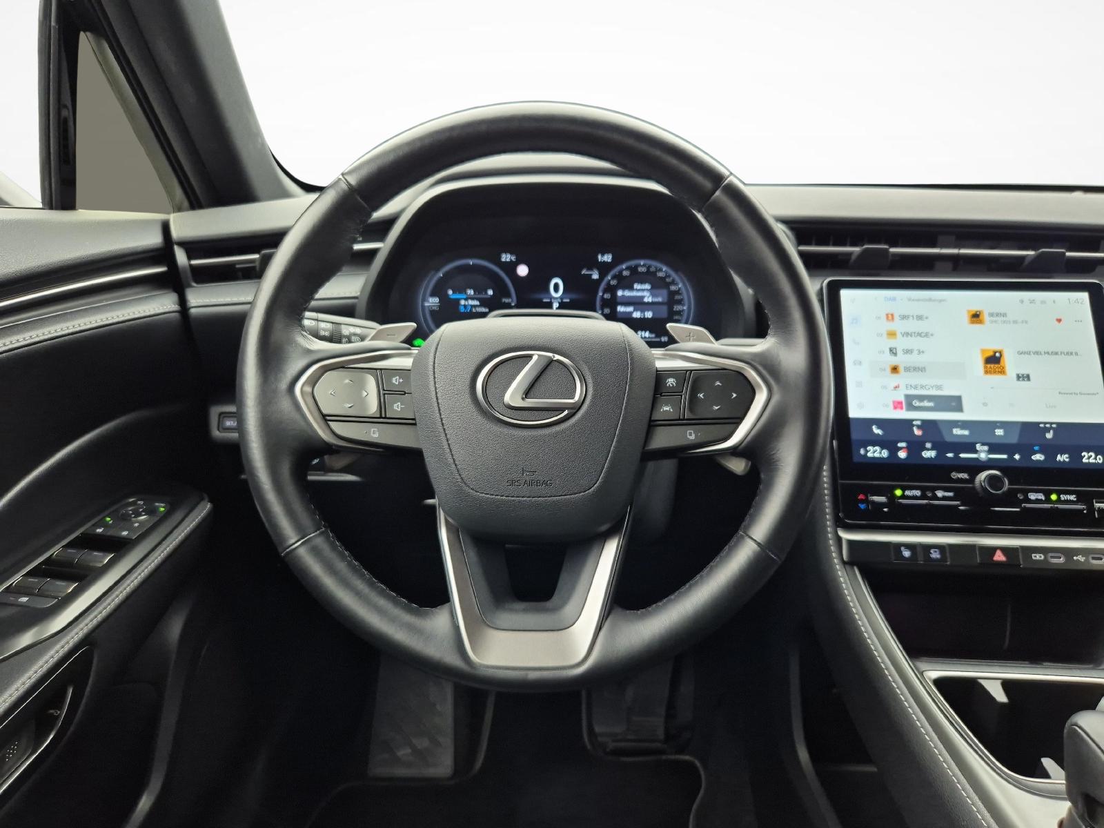 LEXUS LBX 1.5 Hybrid Relax AWD-image-9